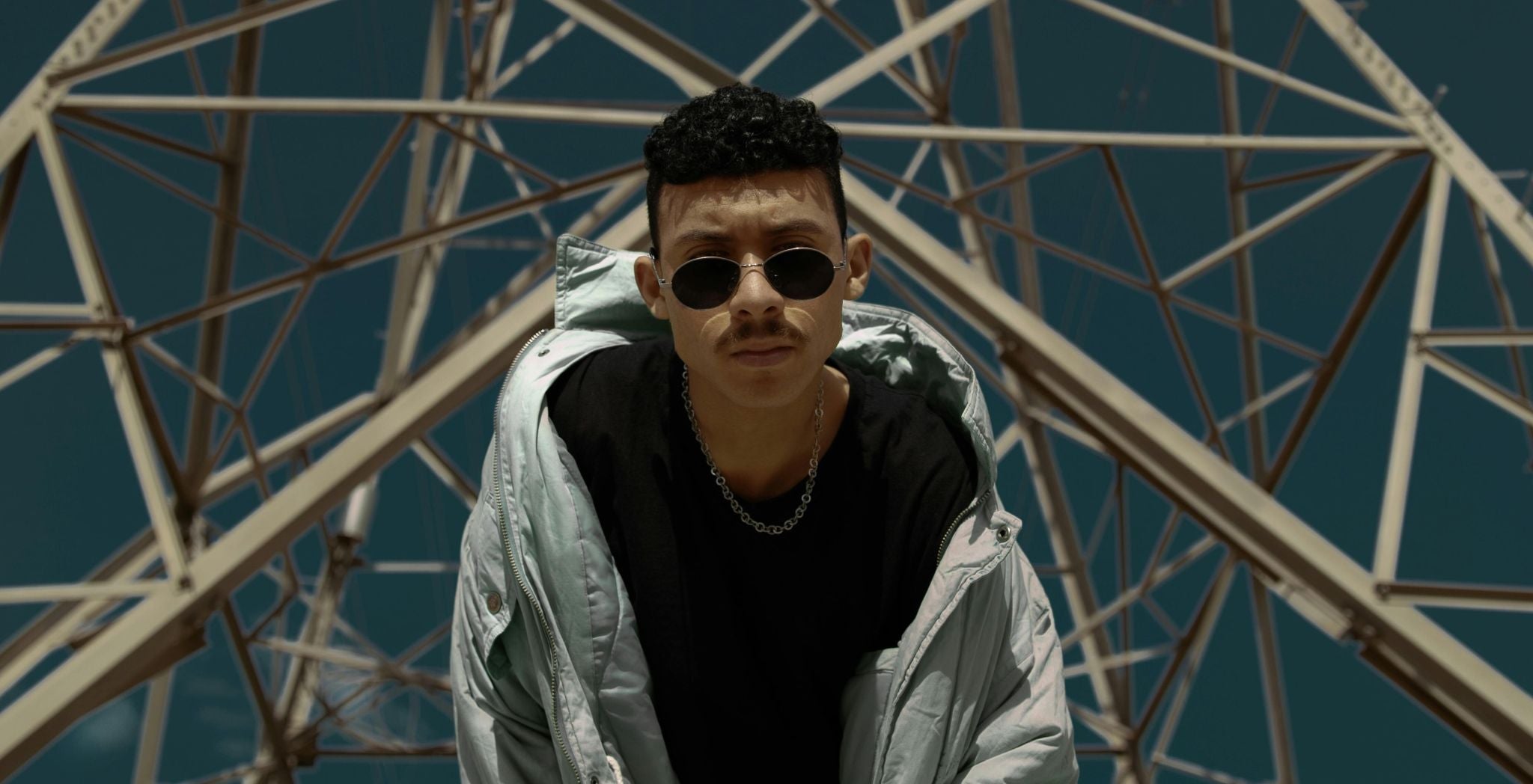 Stainless Steel Sunglasses: Combining Durability with Style