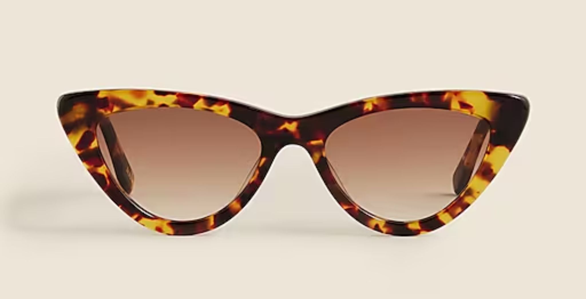 Defining Style: Exploring Sunglasses from Top Brands in High Fashion