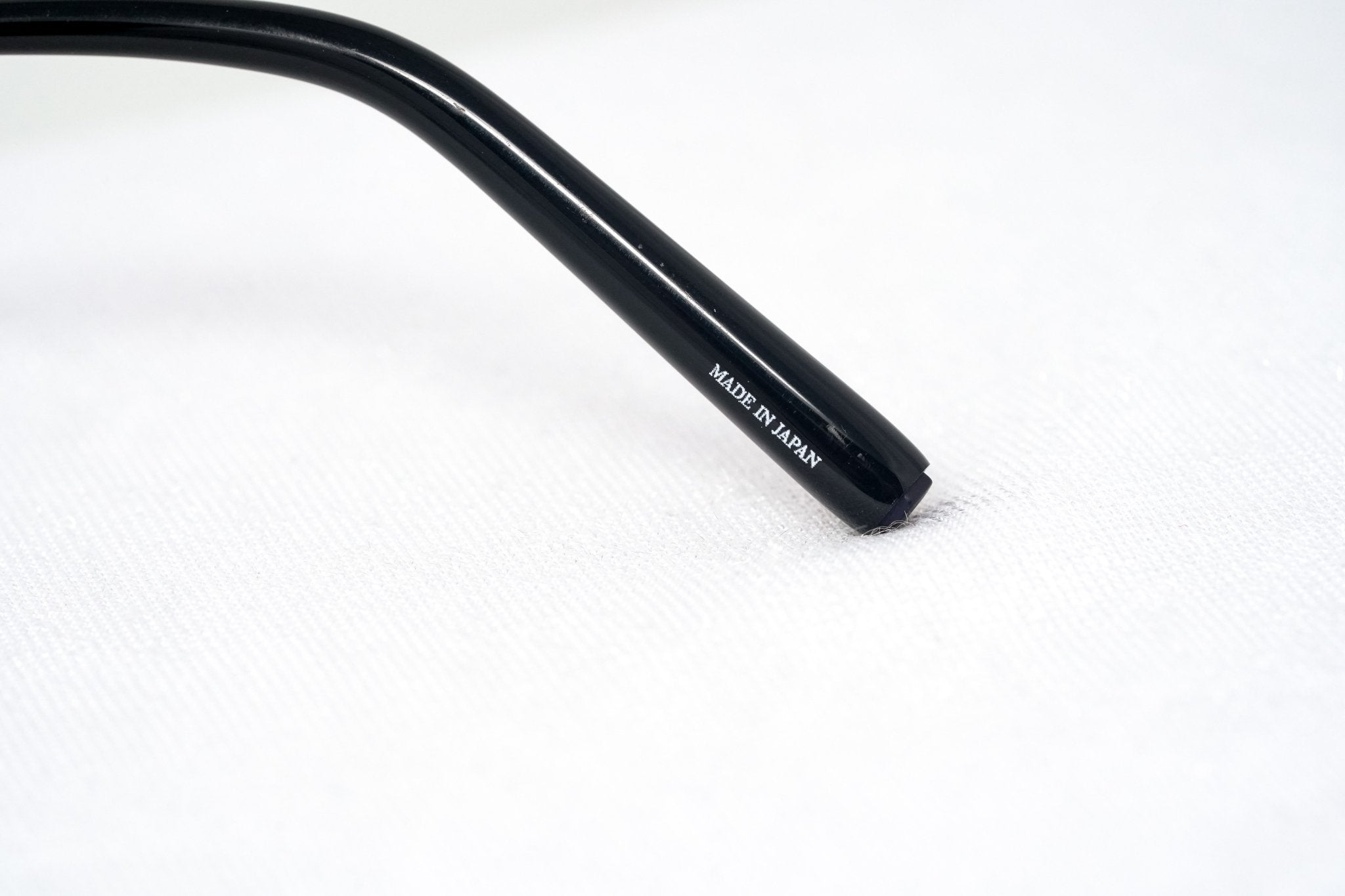 Matthew Williamson Sunglasses Black and Blue - Watches & Crystals