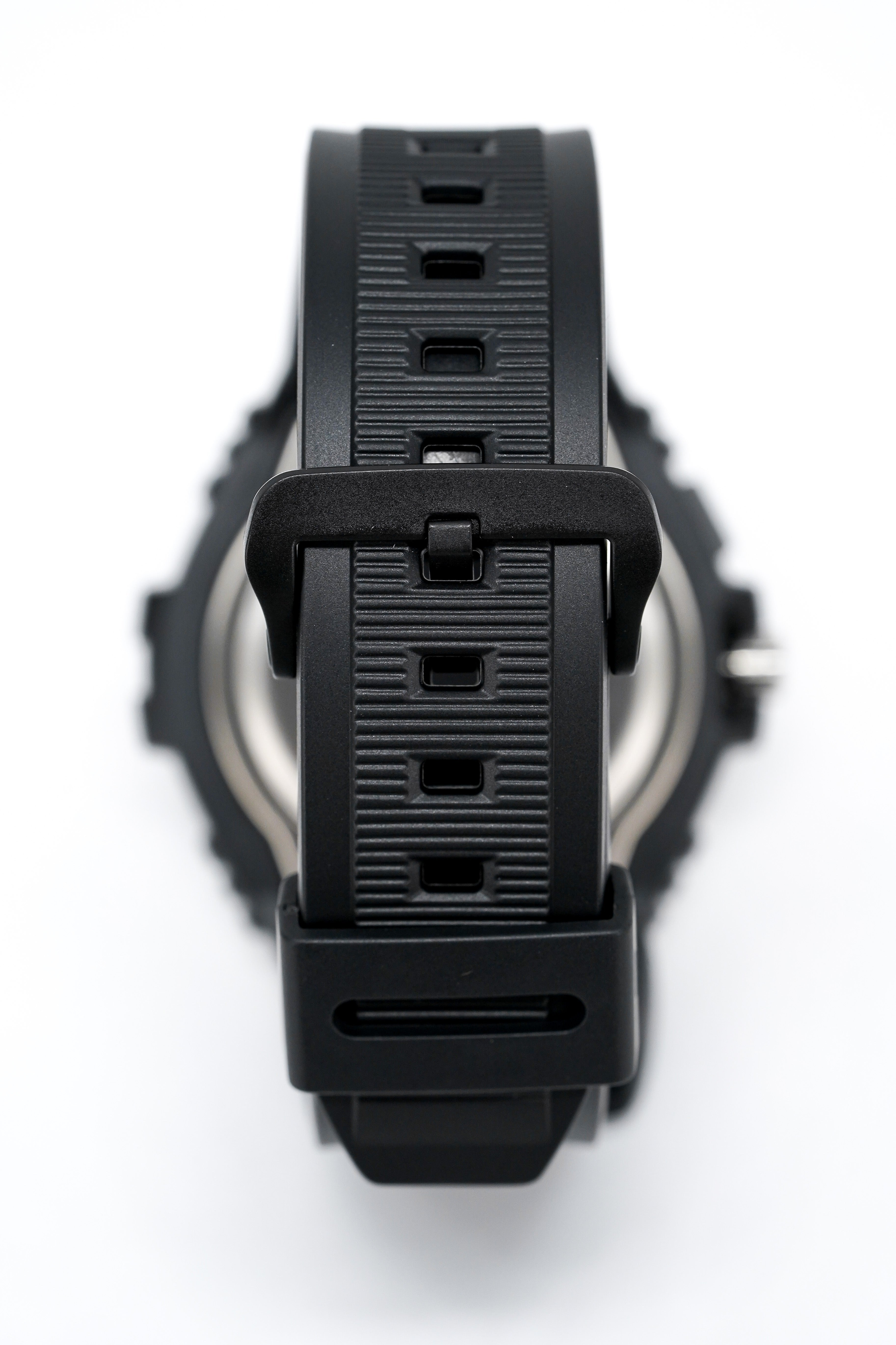 Casio Men's Watch Illuminator WR100M Gold MWA-100H-1A2VDF-GR8 Sunglasses