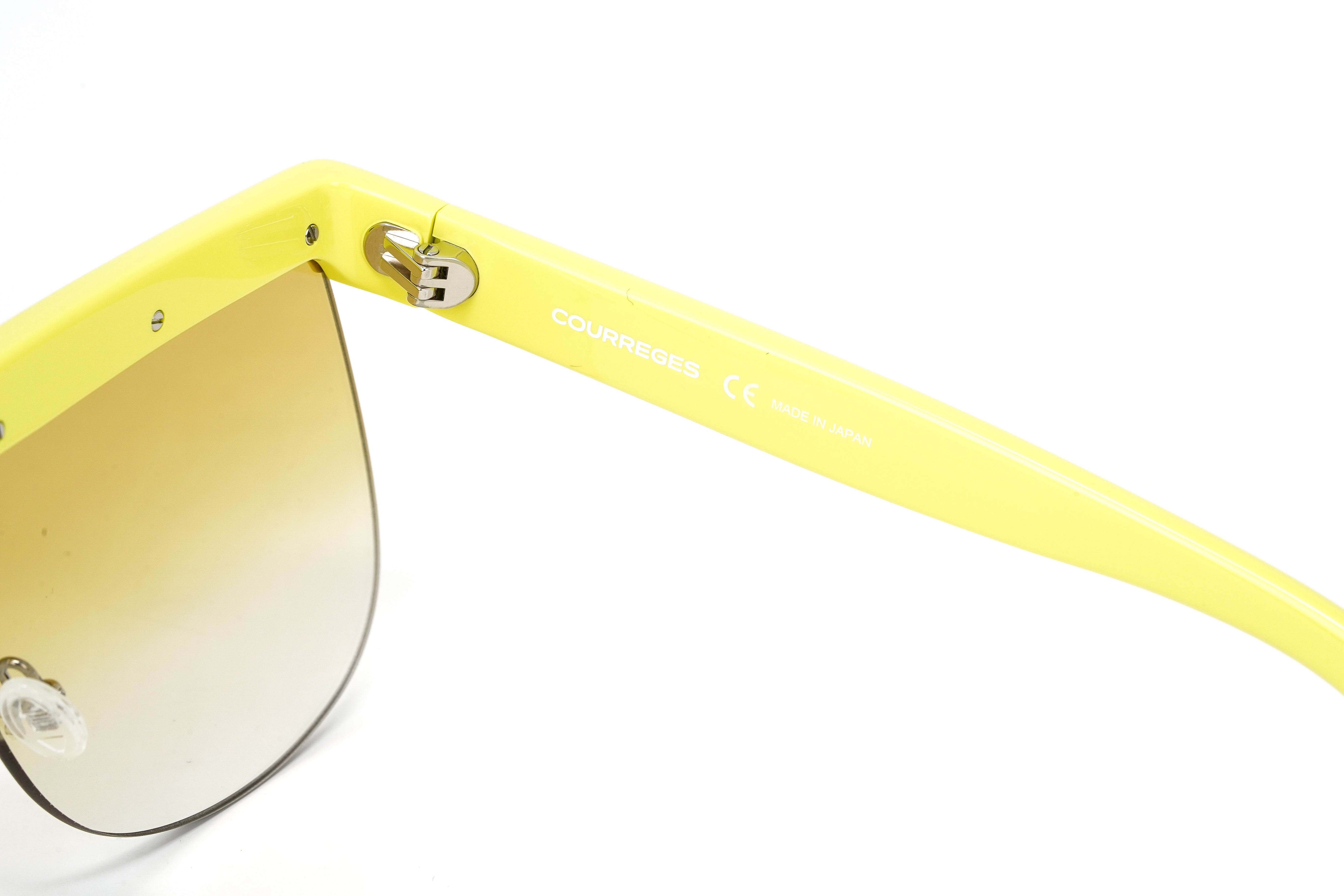 Courrèges Women's Sunglasses Oversized Flat Top Yellow CL1901-003 66-GR8 Sunglasses