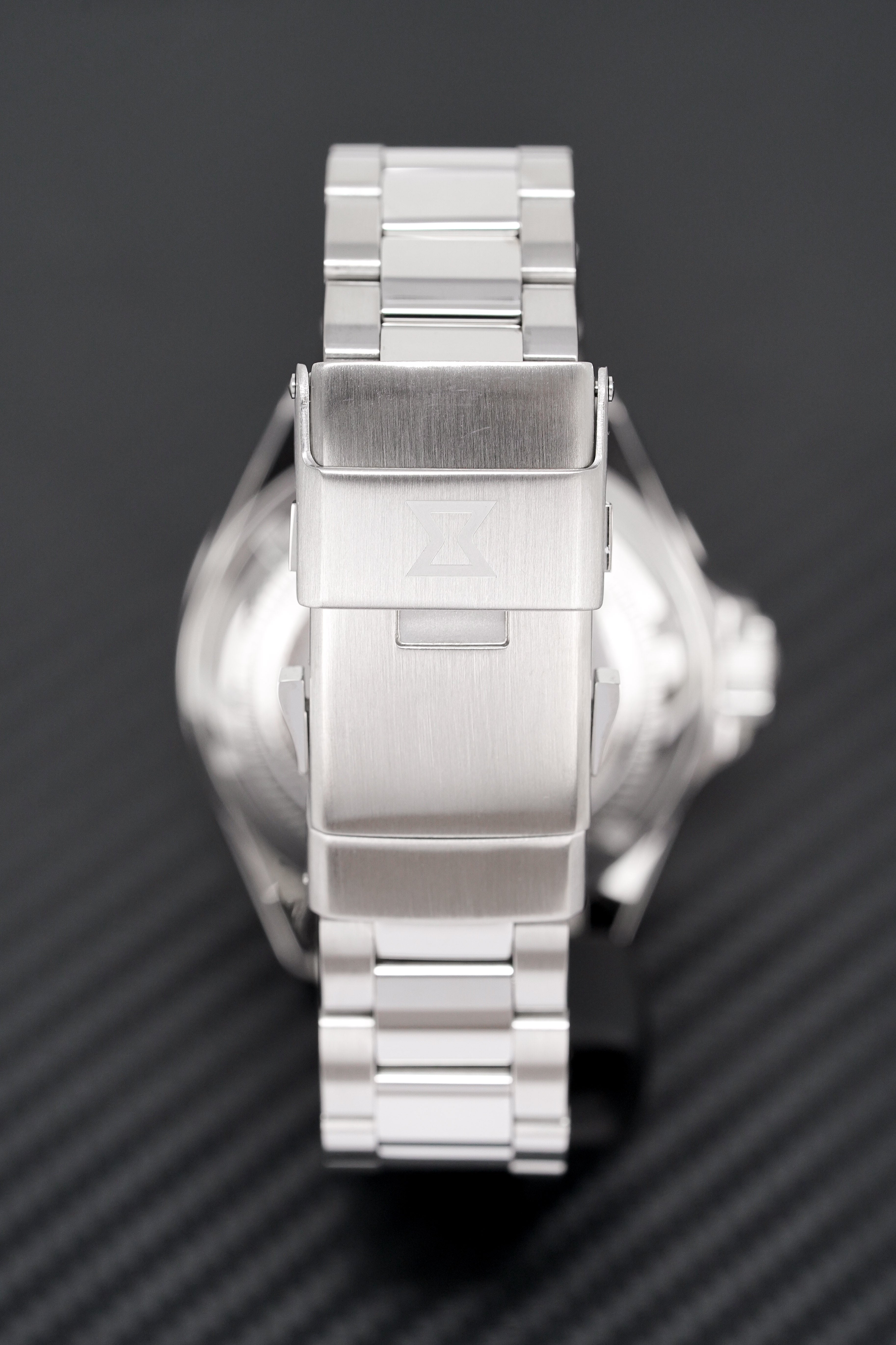 Edox Men's Watch Neptunian Automatic Green 80120-3VM-VDN1-GR8 Sunglasses