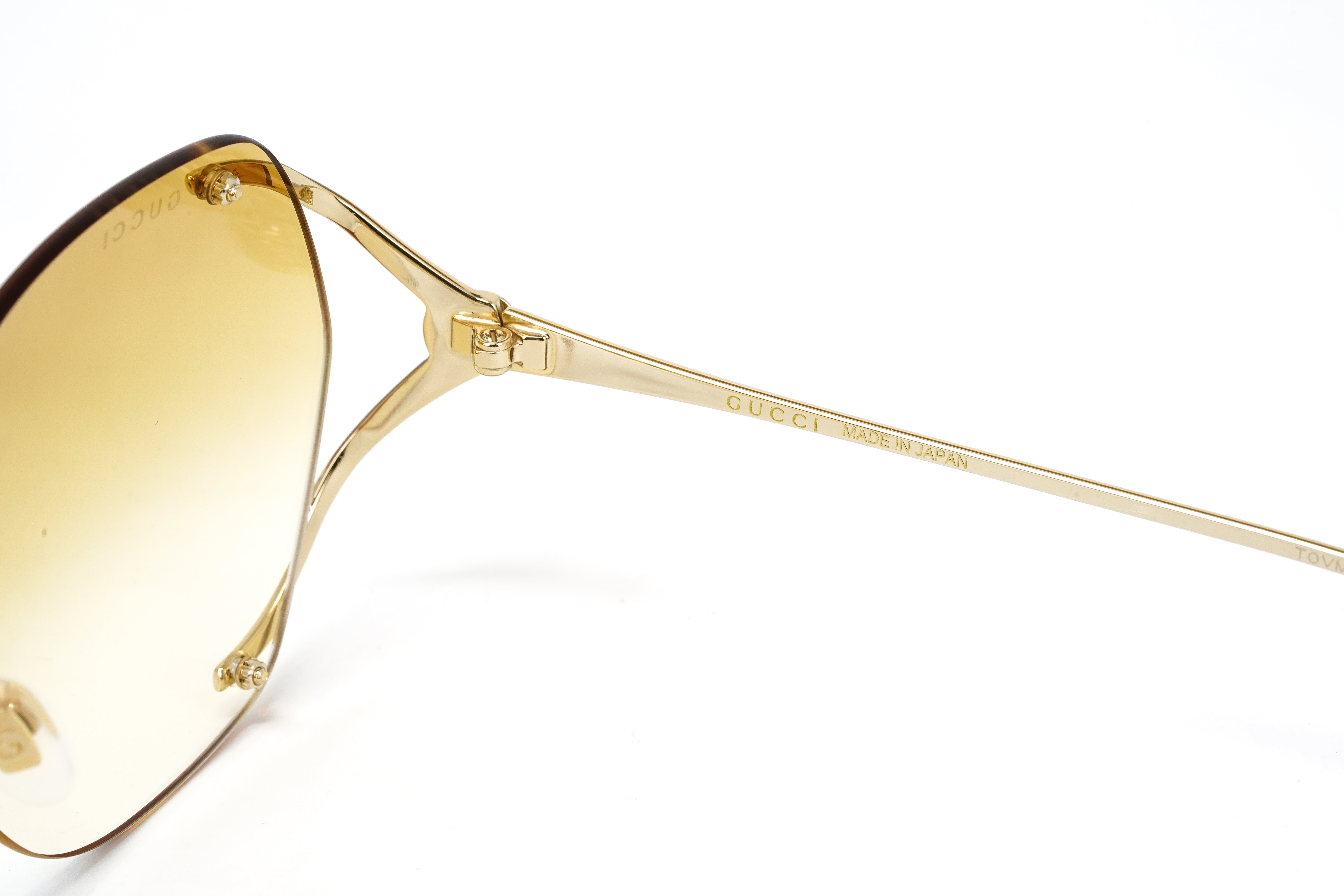 Gucci Women's Sunglasses Oversized Oval Gold GG0651S-005 59-GR8 Sunglasses