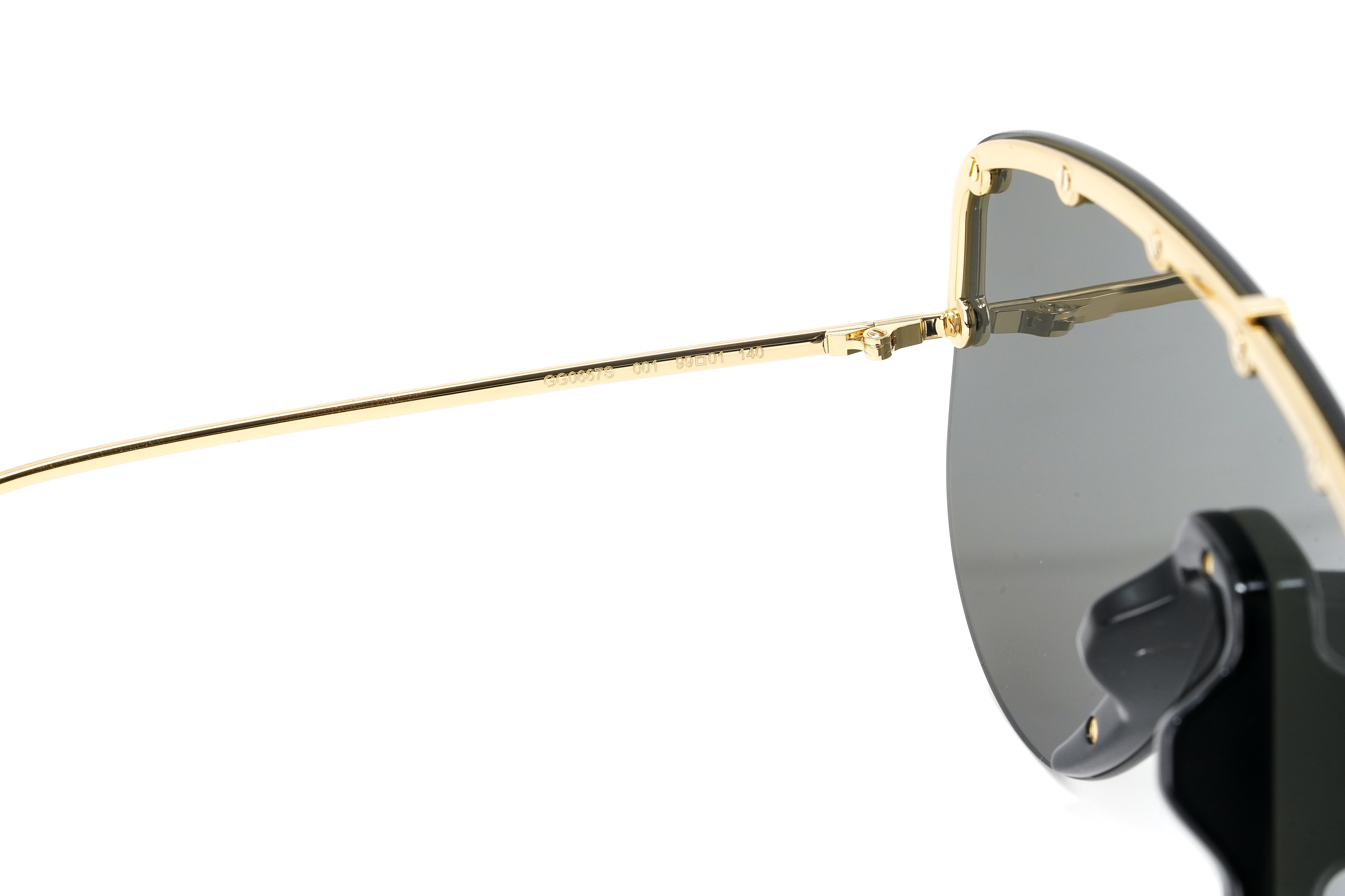 Gucci Unisex Sunglasses Oversized Black Gold GG0667S-001 99-GR8 Sunglasses