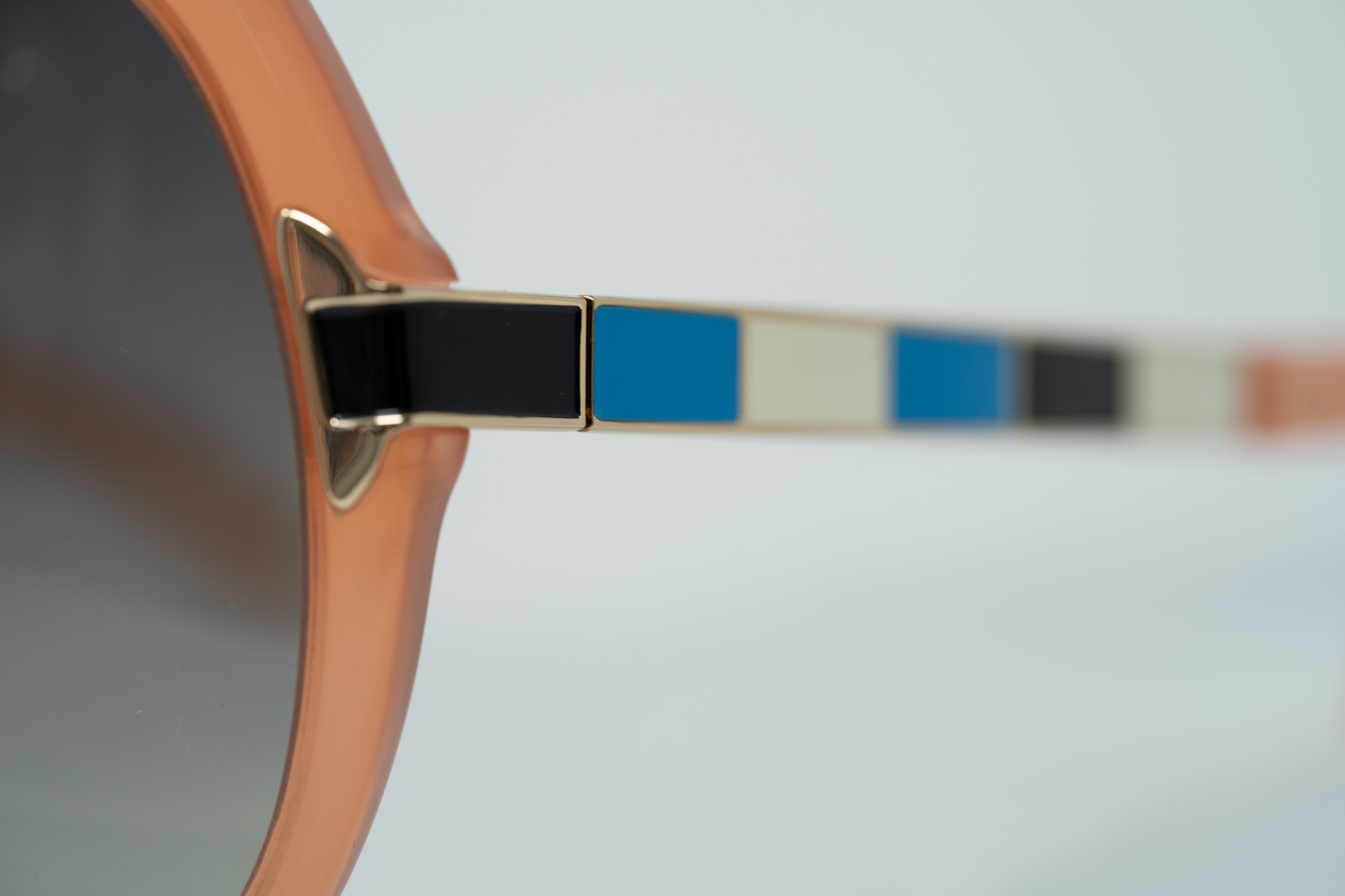 Oscar De La Renta Sunglasses Round Oversized Orange and Grey-GR8 Sunglasses