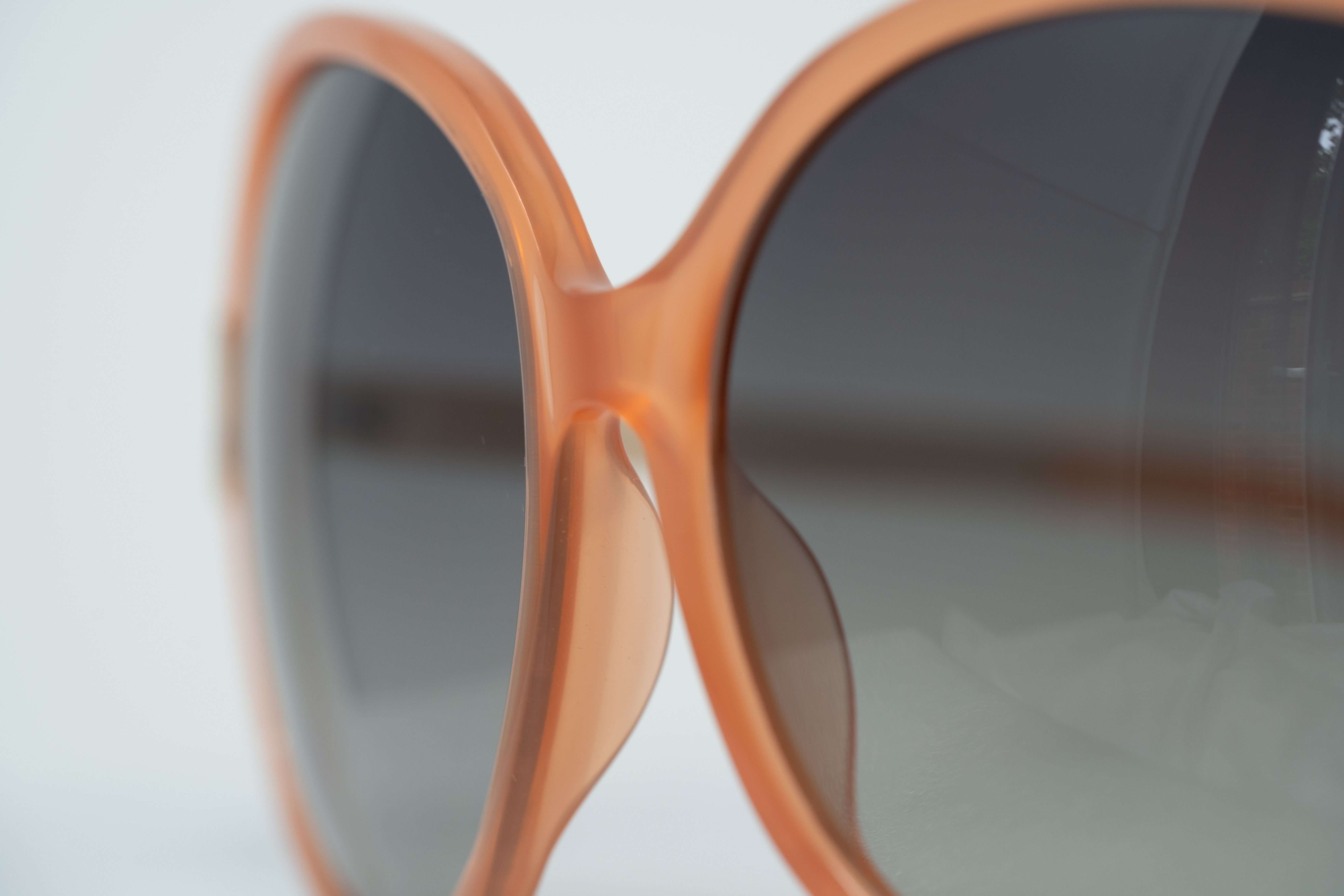Oscar De La Renta Sunglasses Round Oversized Orange and Grey-GR8 Sunglasses