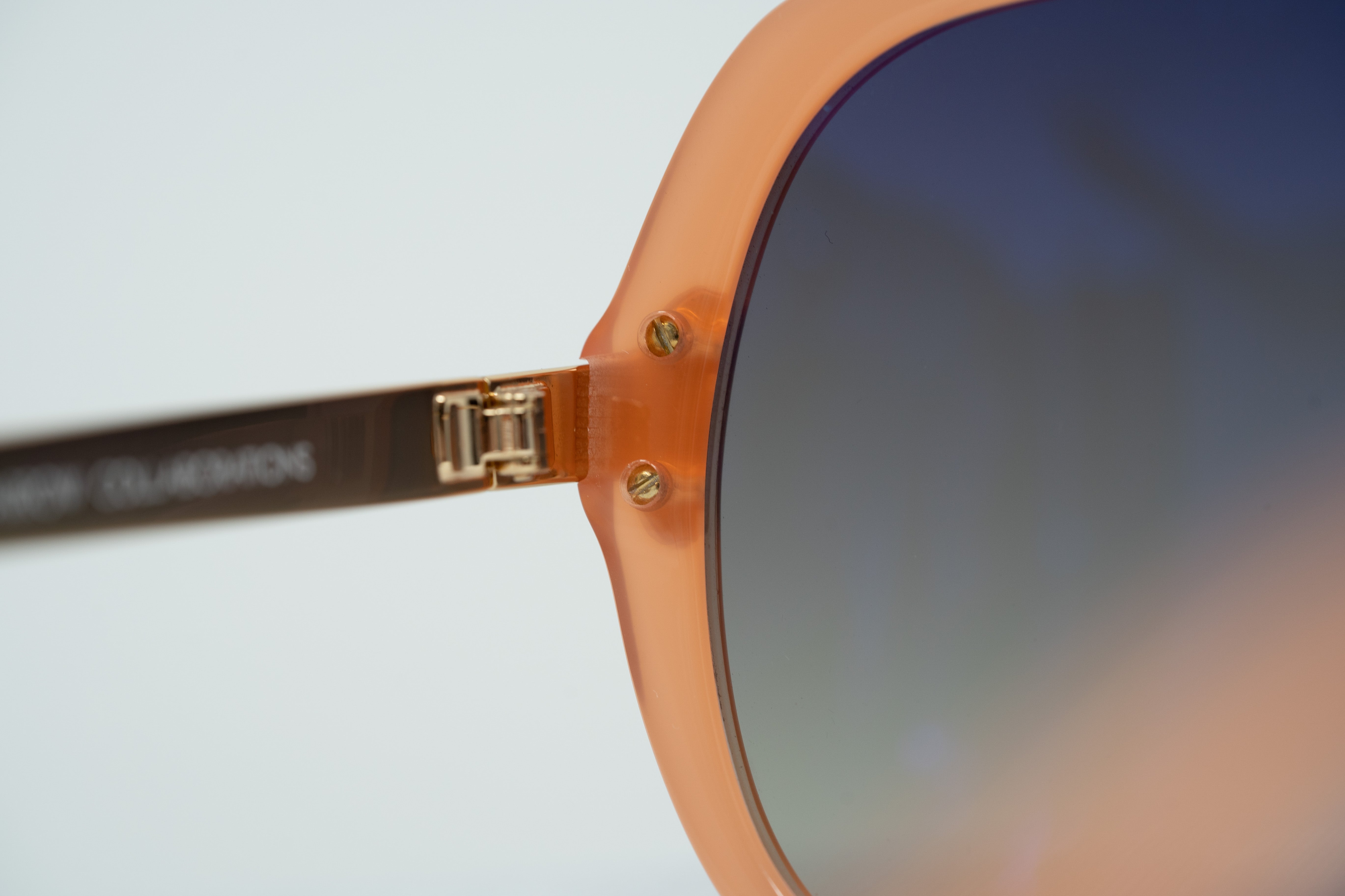 Oscar De La Renta Sunglasses Round Oversized Orange and Grey-GR8 Sunglasses