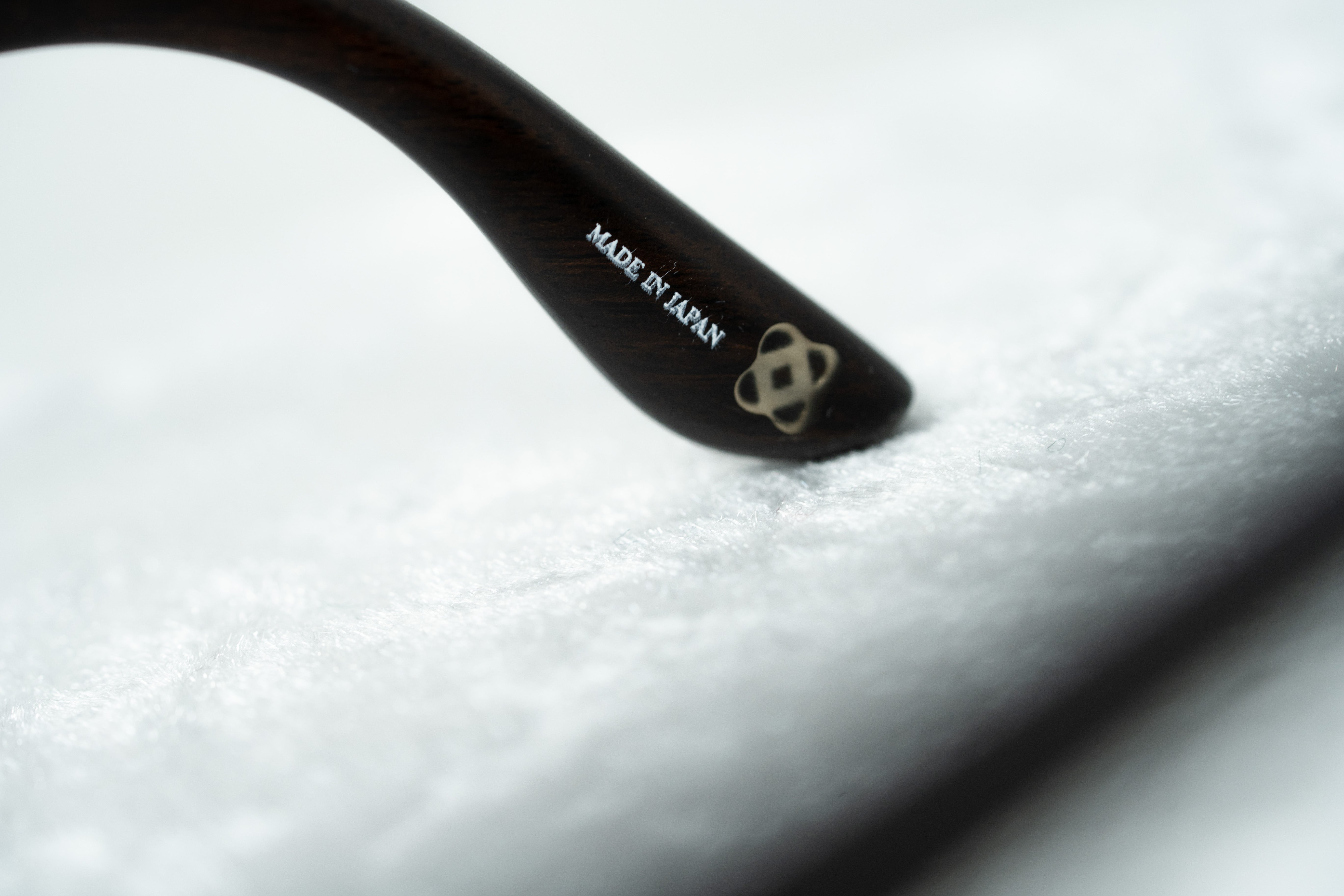 Oscar De La Renta Sunglasses Oval Ivory and Grey Lenses-GR8 Sunglasses