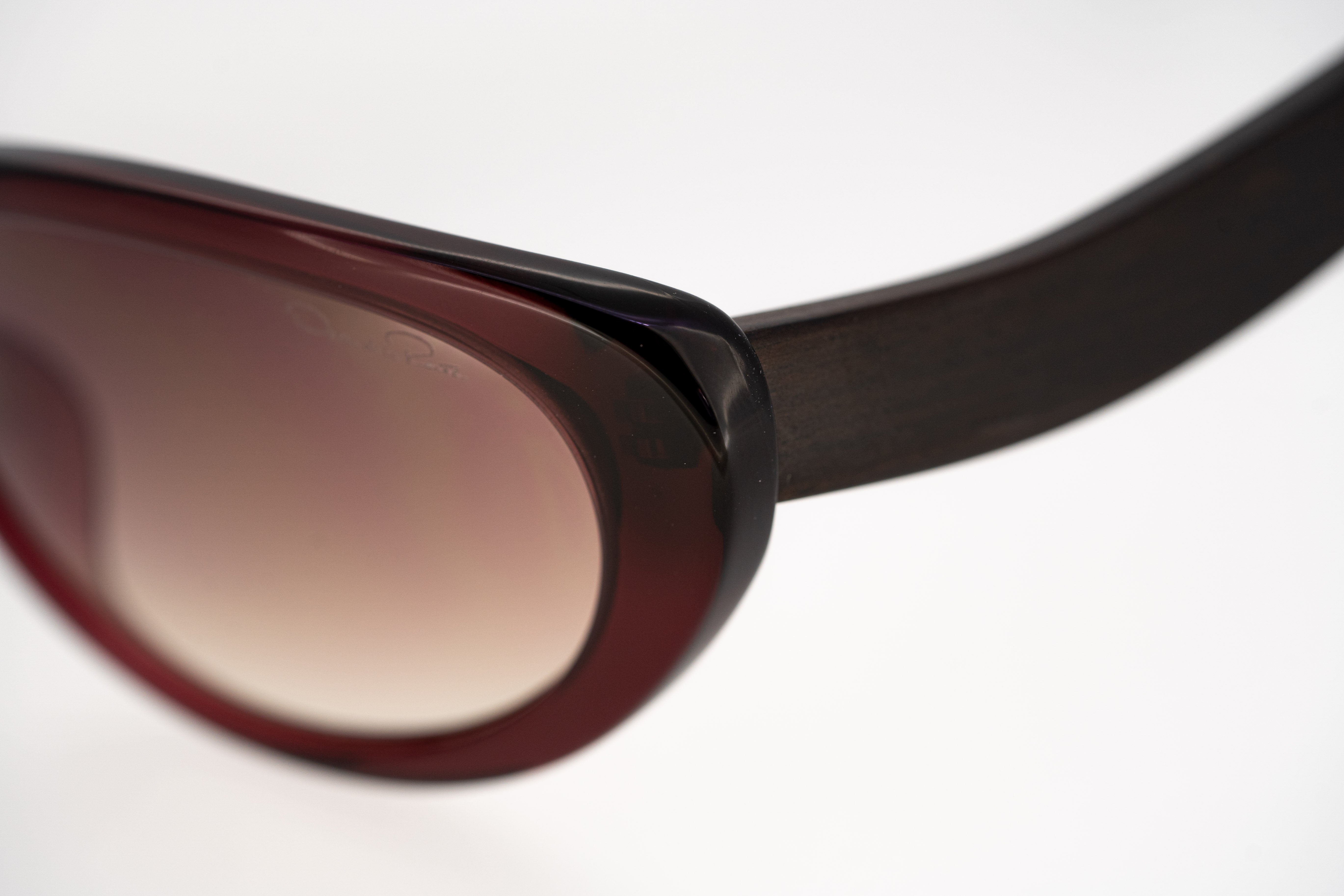 Oscar De La Renta Ladies Eyeglasses Cat Eye Ruby and Grey ODLR43C9SUN-GR8 Sunglasses