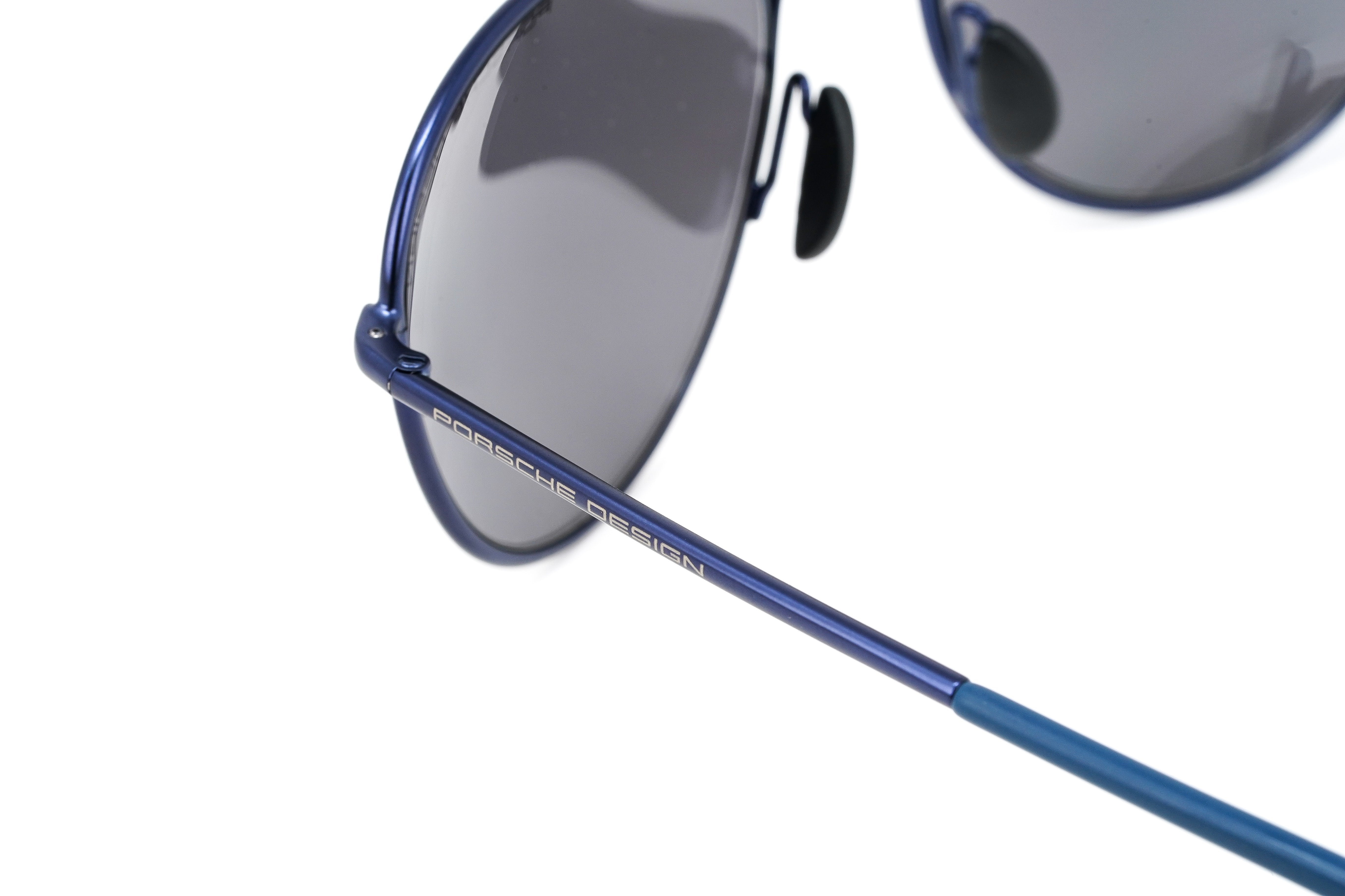 Porsche Design Unisex Sunglasses Pilot Blue Mirror Lenses P8606 A-GR8 Sunglasses