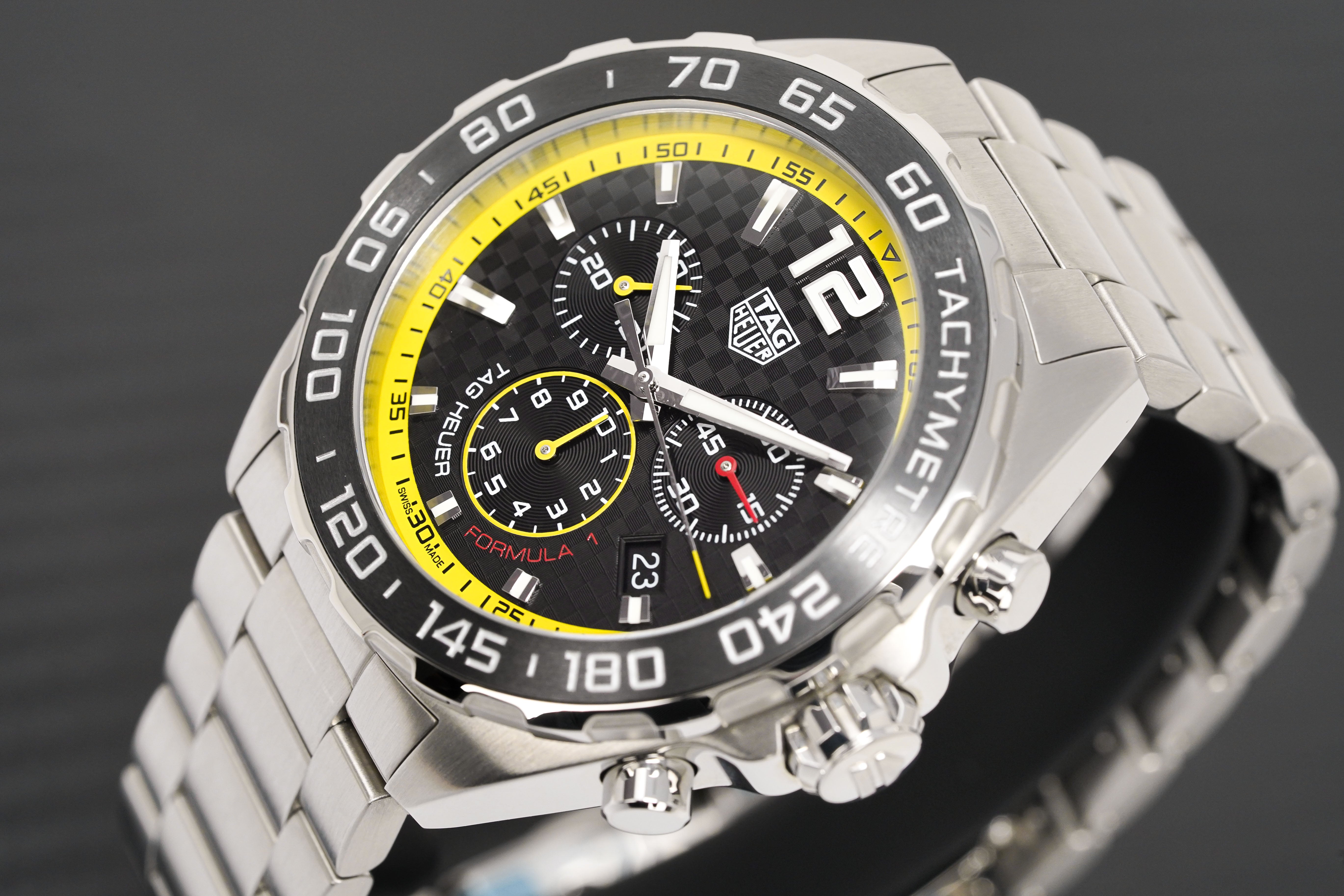 Tag Heuer Watch Formula 1 Carbon Chronograph CAZ101AC.BA0842-GR8 Sunglasses