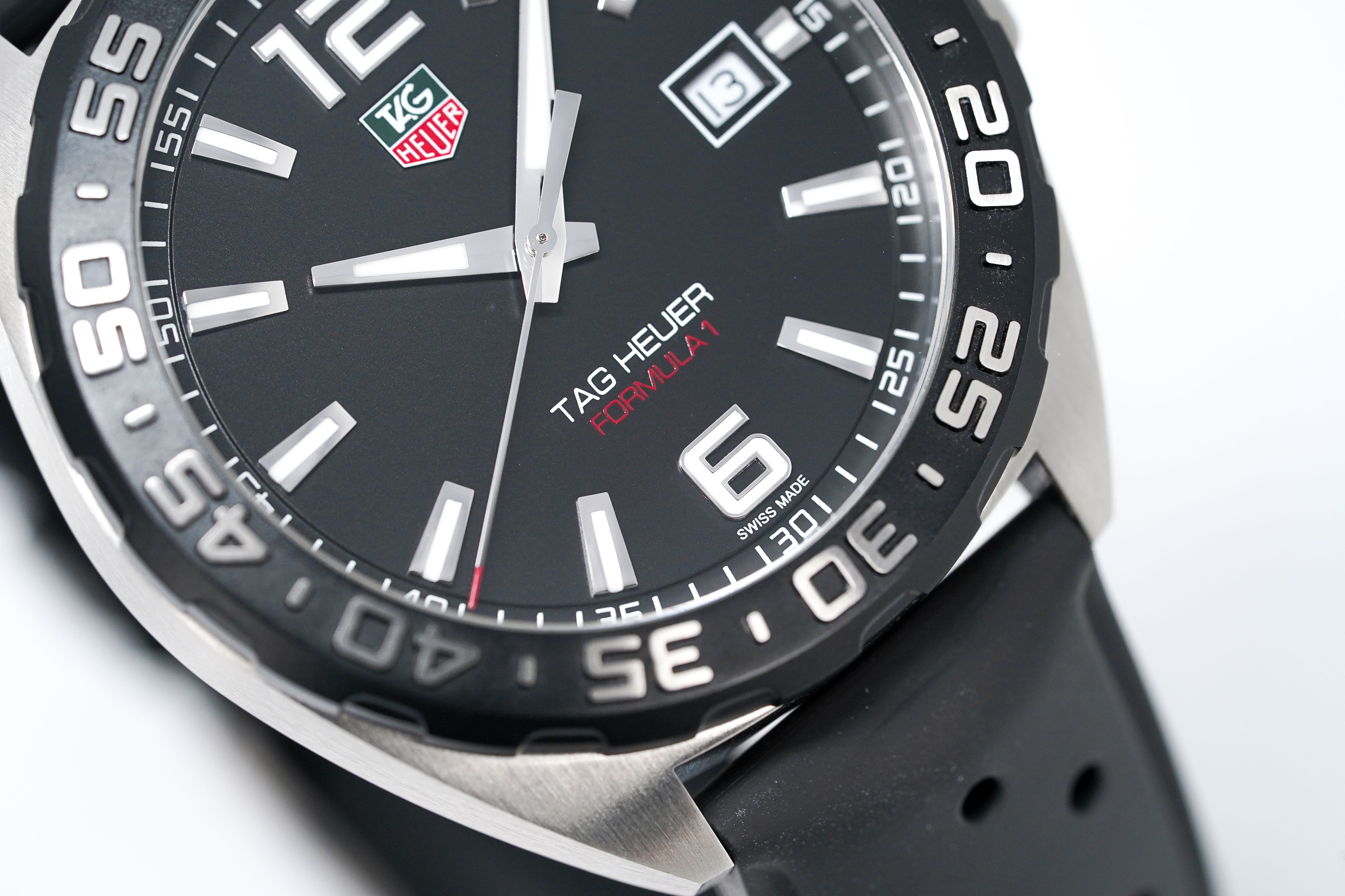 Tag Heuer Watch Formula 1 Black Rubber WAZ1110.FT8023-GR8 Sunglasses