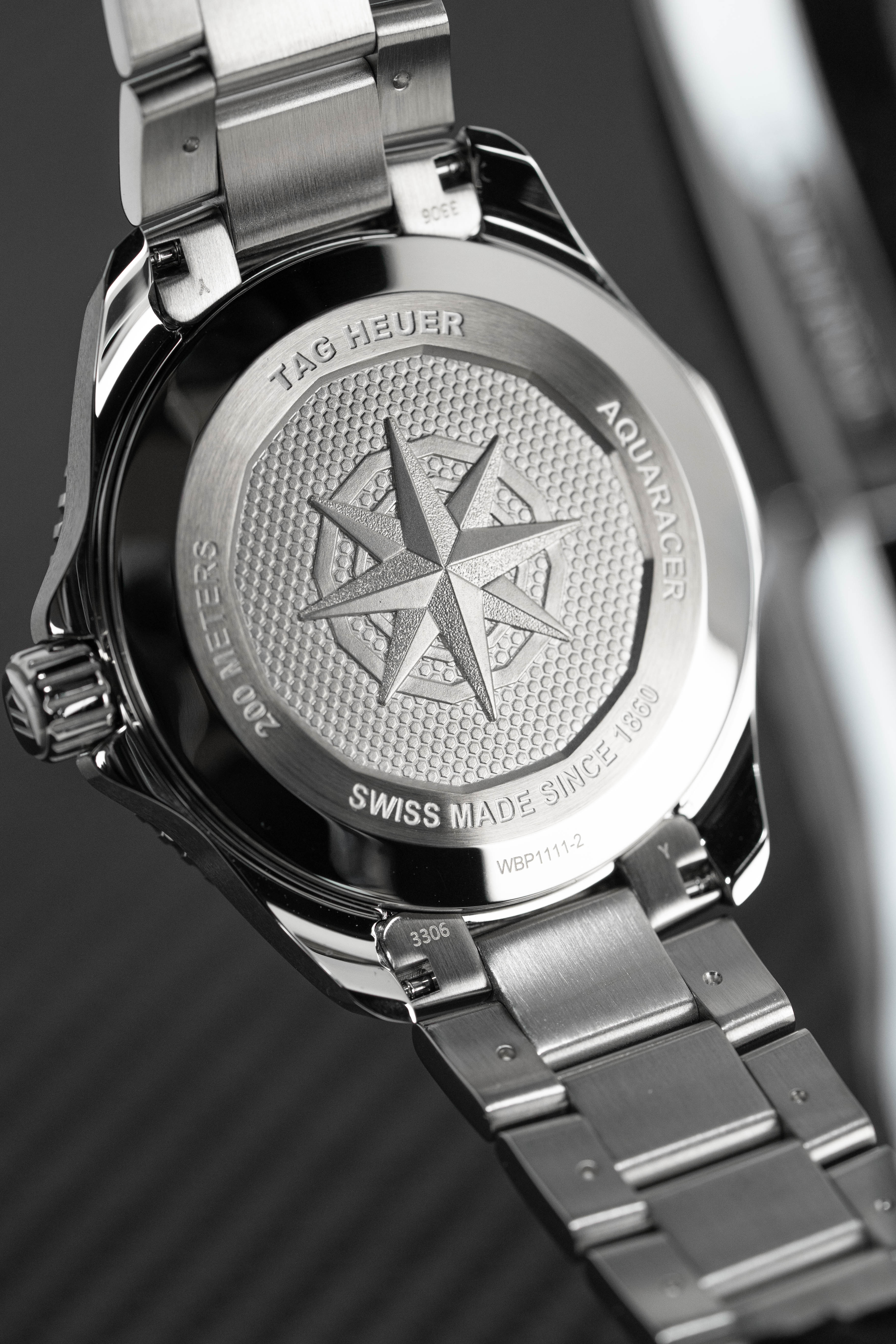 Tag Heuer Watch Aquaracer Professional 200 White WBP1111.BA0627-GR8 Sunglasses