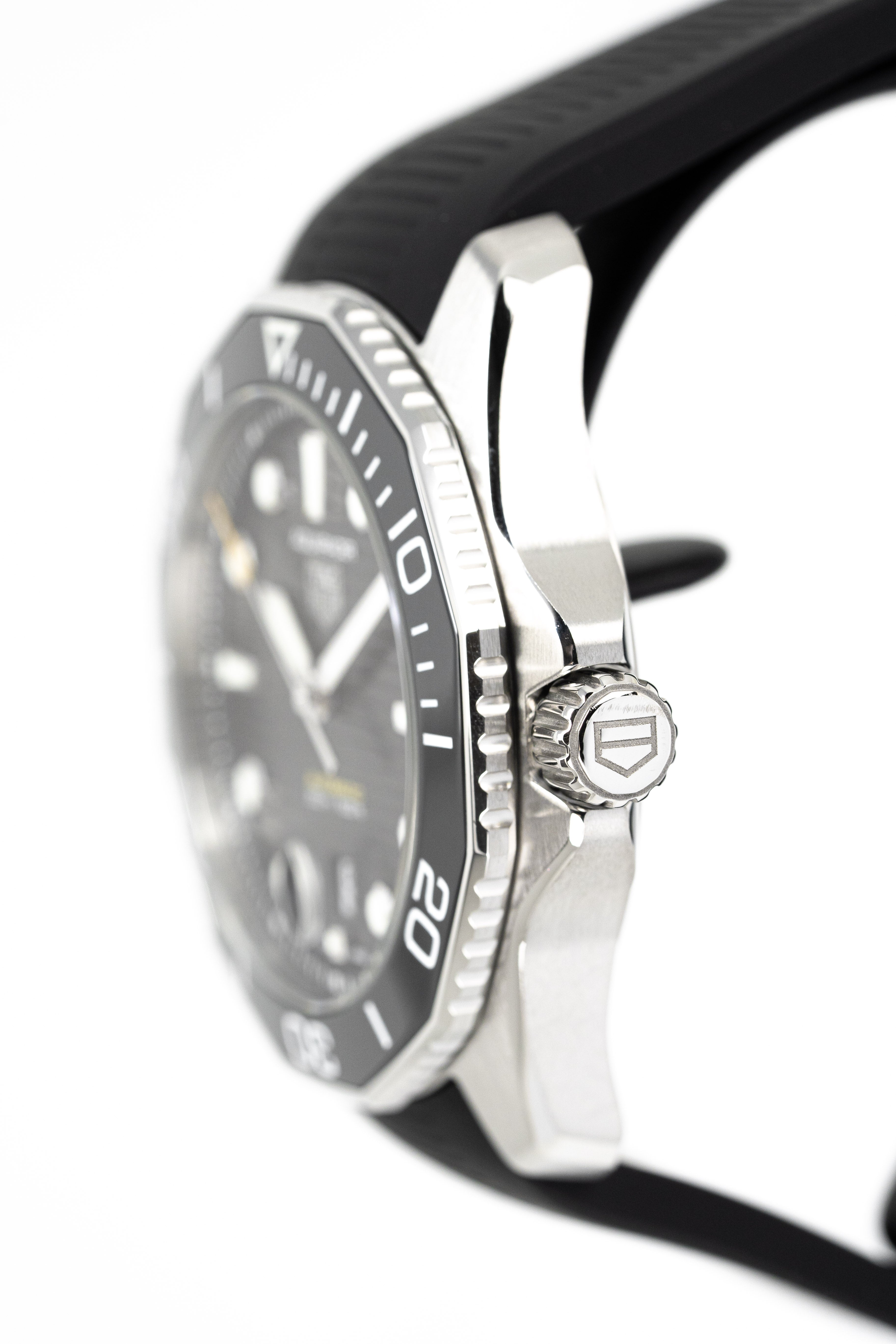 Tag Heuer Watch Automatic Aquaracer Professional 300 Black Strap WBP201A.FT6197-GR8 Sunglasses