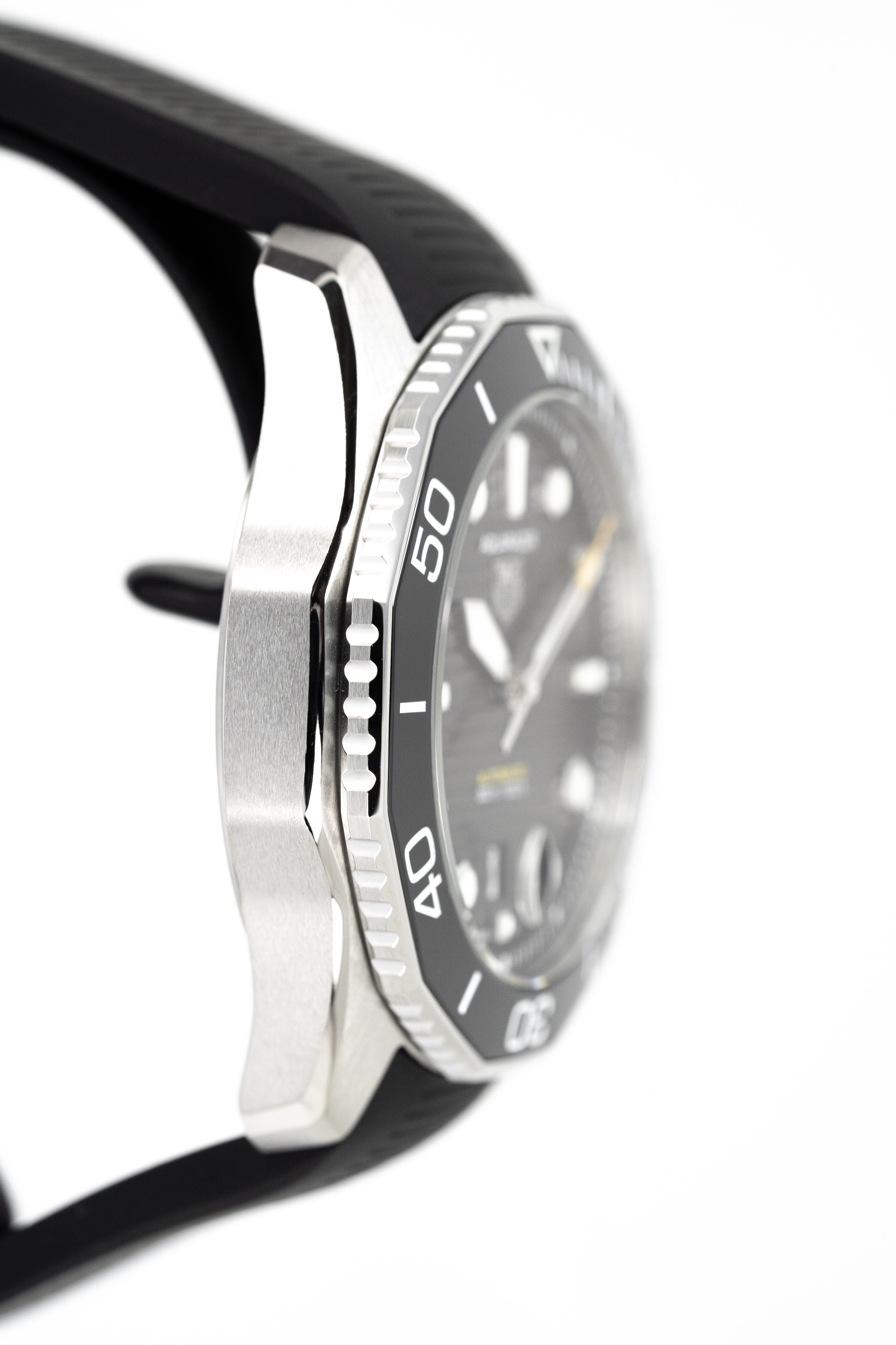 Tag Heuer Watch Automatic Aquaracer Professional 300 Black Strap WBP201A.FT6197-GR8 Sunglasses