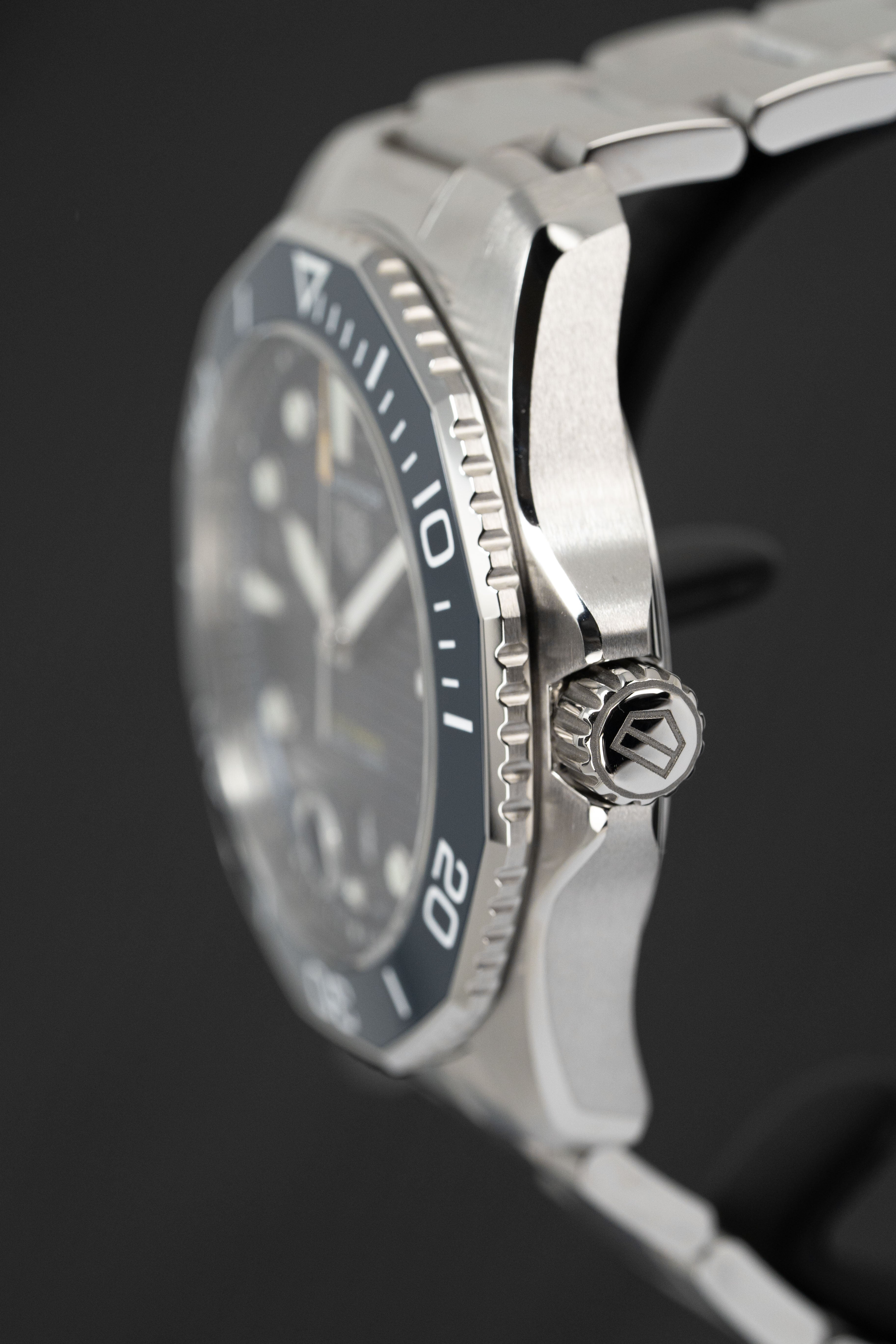 Tag Heuer Watch Automatic Aquaracer Professional 300 Blue WBP201B.BA0632-GR8 Sunglasses