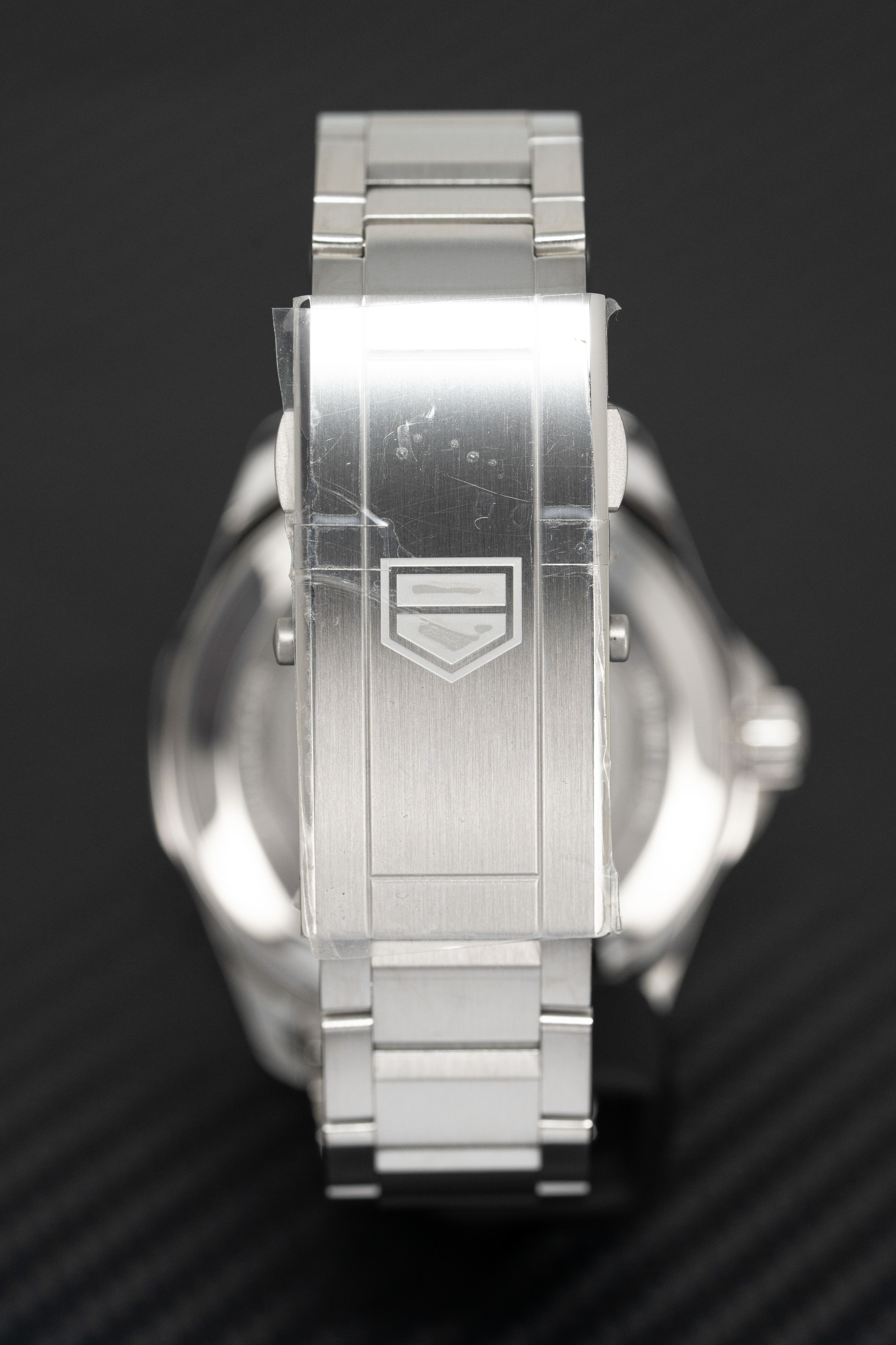 Tag Heuer Watch Automatic Aquaracer Professional 300 Blue WBP201B.BA0632-GR8 Sunglasses