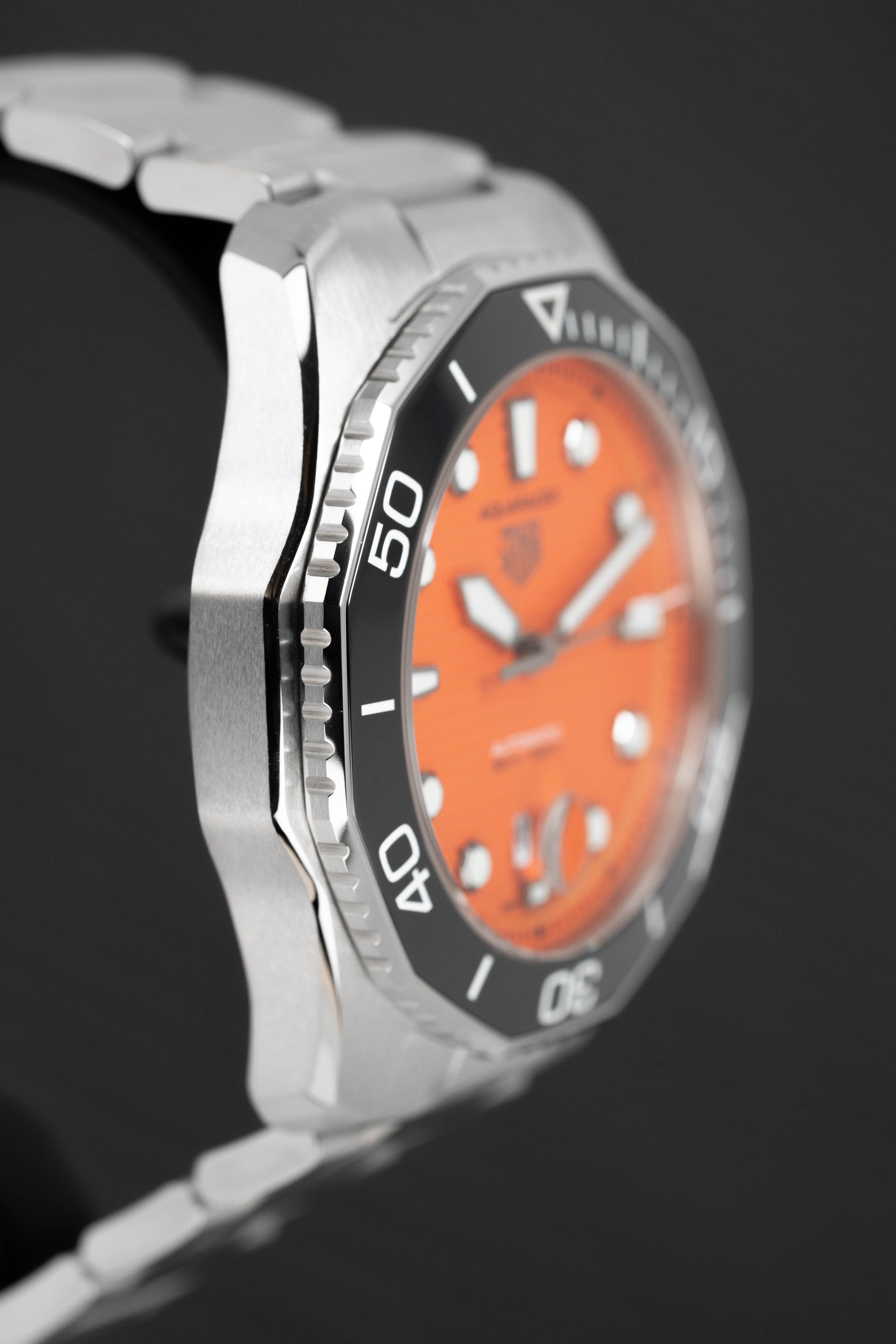 Tag Heuer Watch Automatic Aquaracer Professional 300 Diver Orange WBP201F.BA0632-GR8 Sunglasses