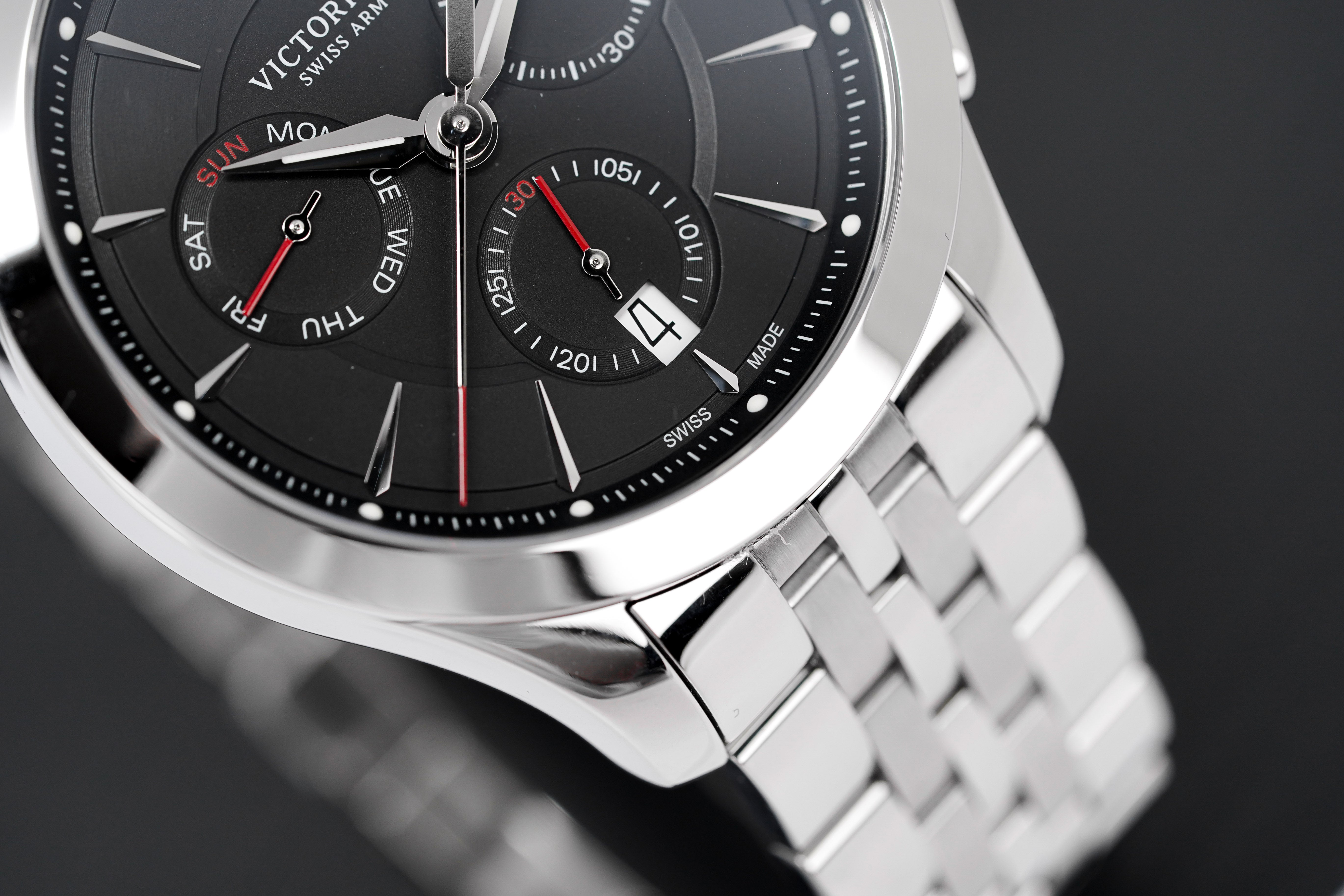 Victorinox Men's Watch Chronograph Black Dial Stainless Steel 241745.1-GR8 Sunglasses