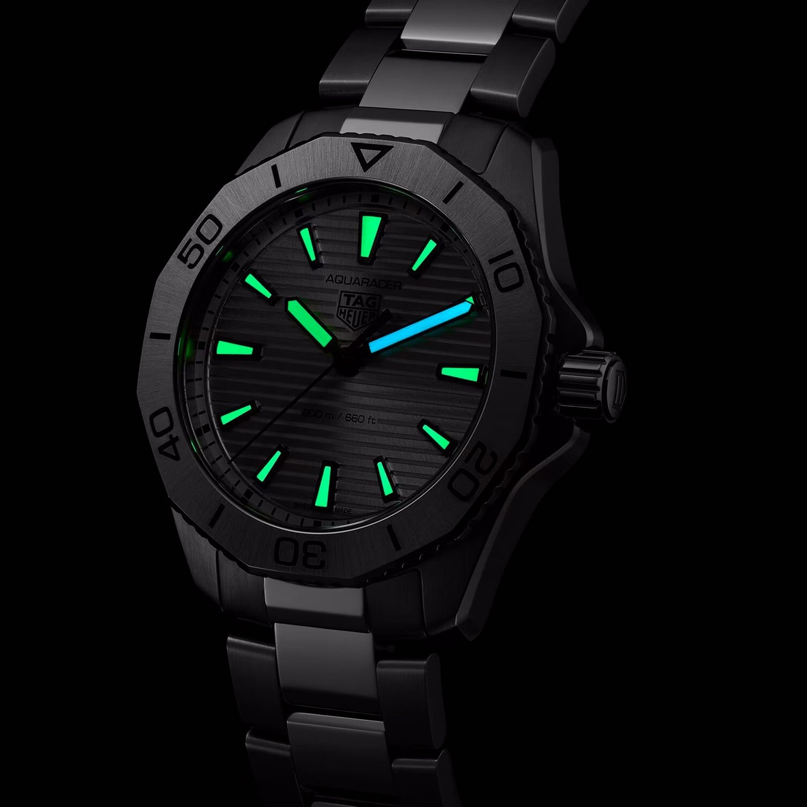 Tag Heuer Watch Aquaracer Professional 200 White WBP1111.BA0627-GR8 Sunglasses