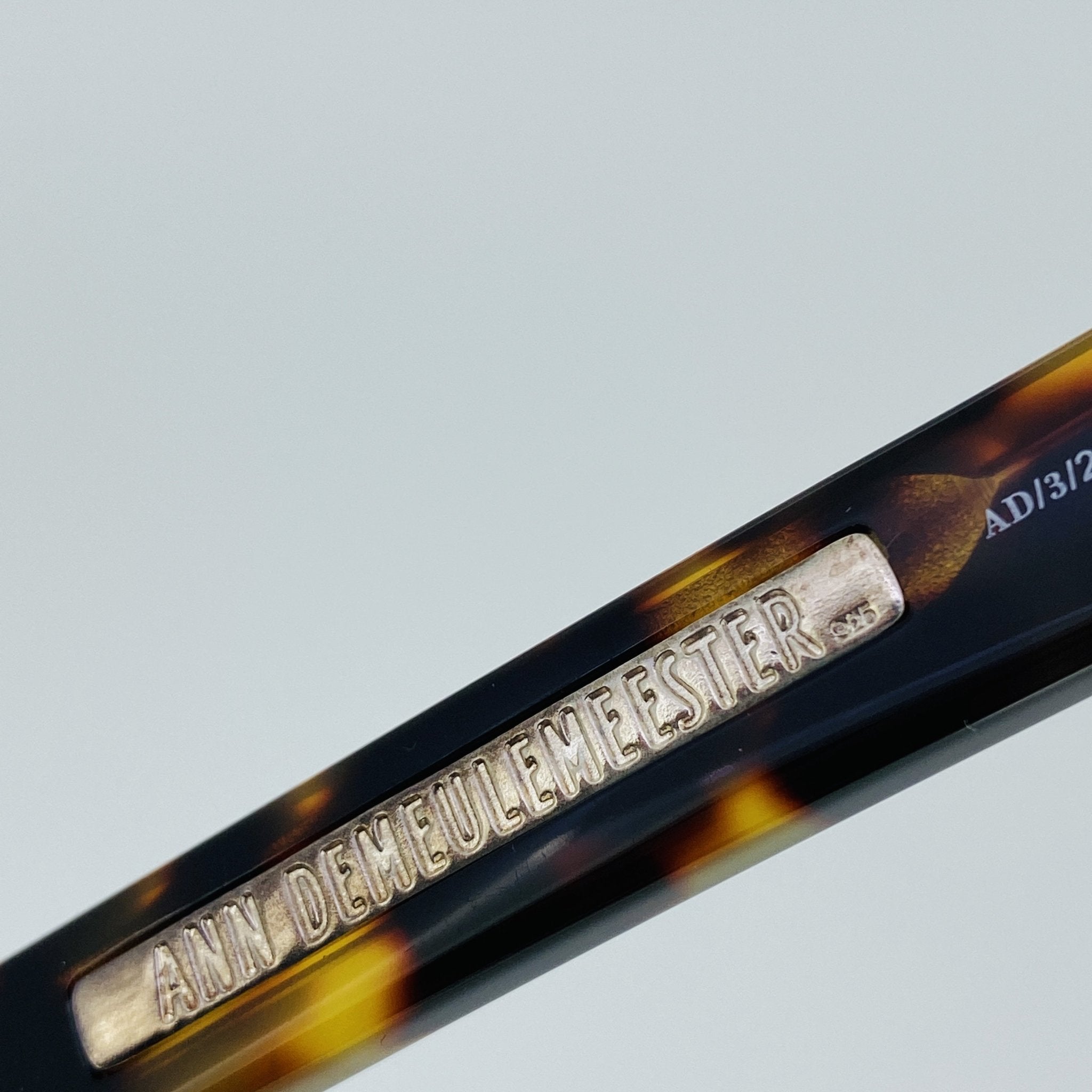 Ann Demeulemeester Sunglasses D-Frame Tortoise and Grey-GR8 Sunglasses