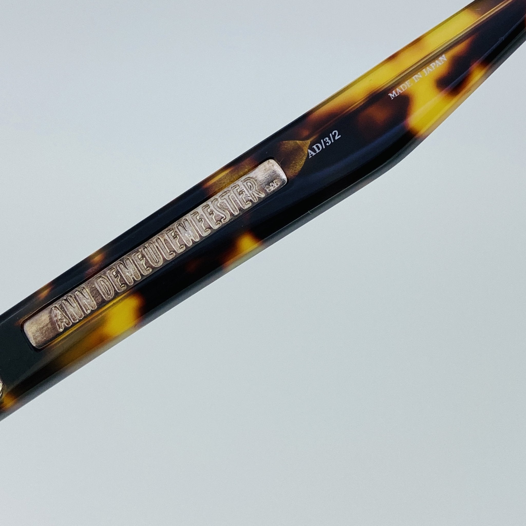 Ann Demeulemeester Sunglasses D-Frame Tortoise and Grey-GR8 Sunglasses