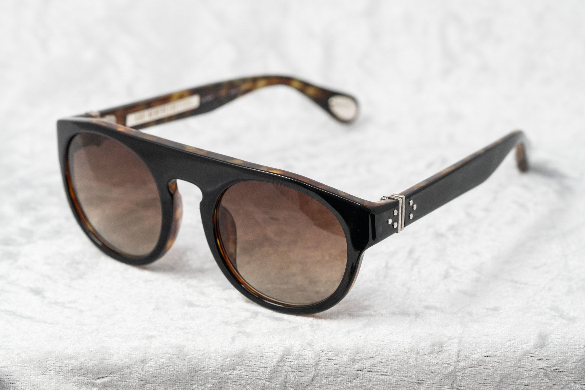 Ann Demeulemeester Sunglasses Flat Top Black & Tortoise Shell 925 Silver with Brown Graduated Lenses Category 3 AD10C6SUN - Watches & Crystals