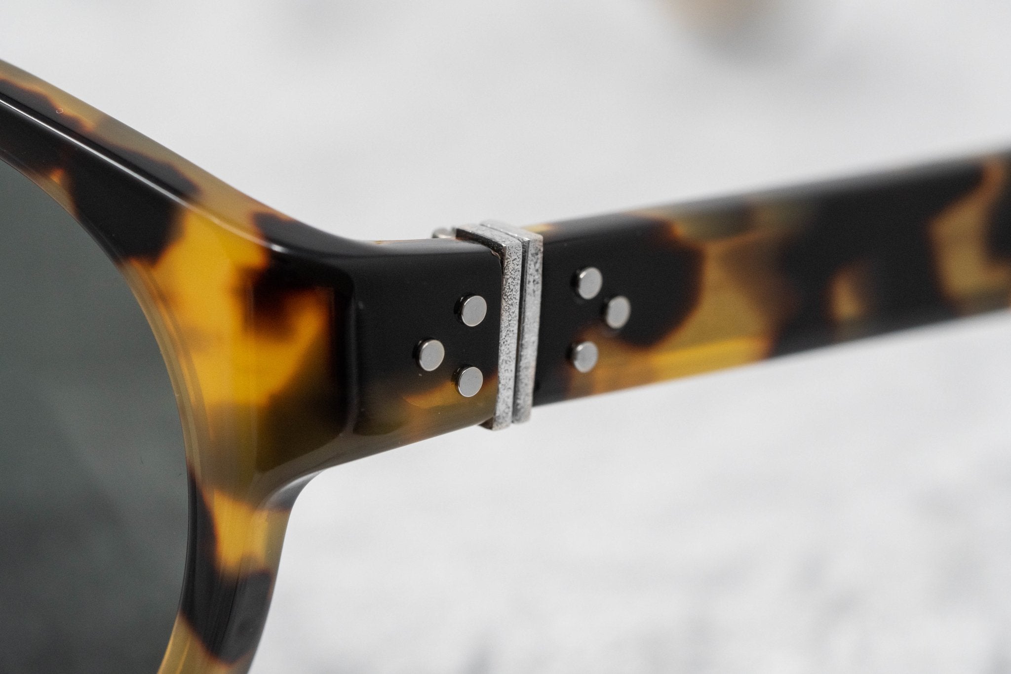 Ann Demeulemeester Men's Sunglasses Flat Top Tortoise Shell and Grey AD10C2SUN-GR8 Sunglasses