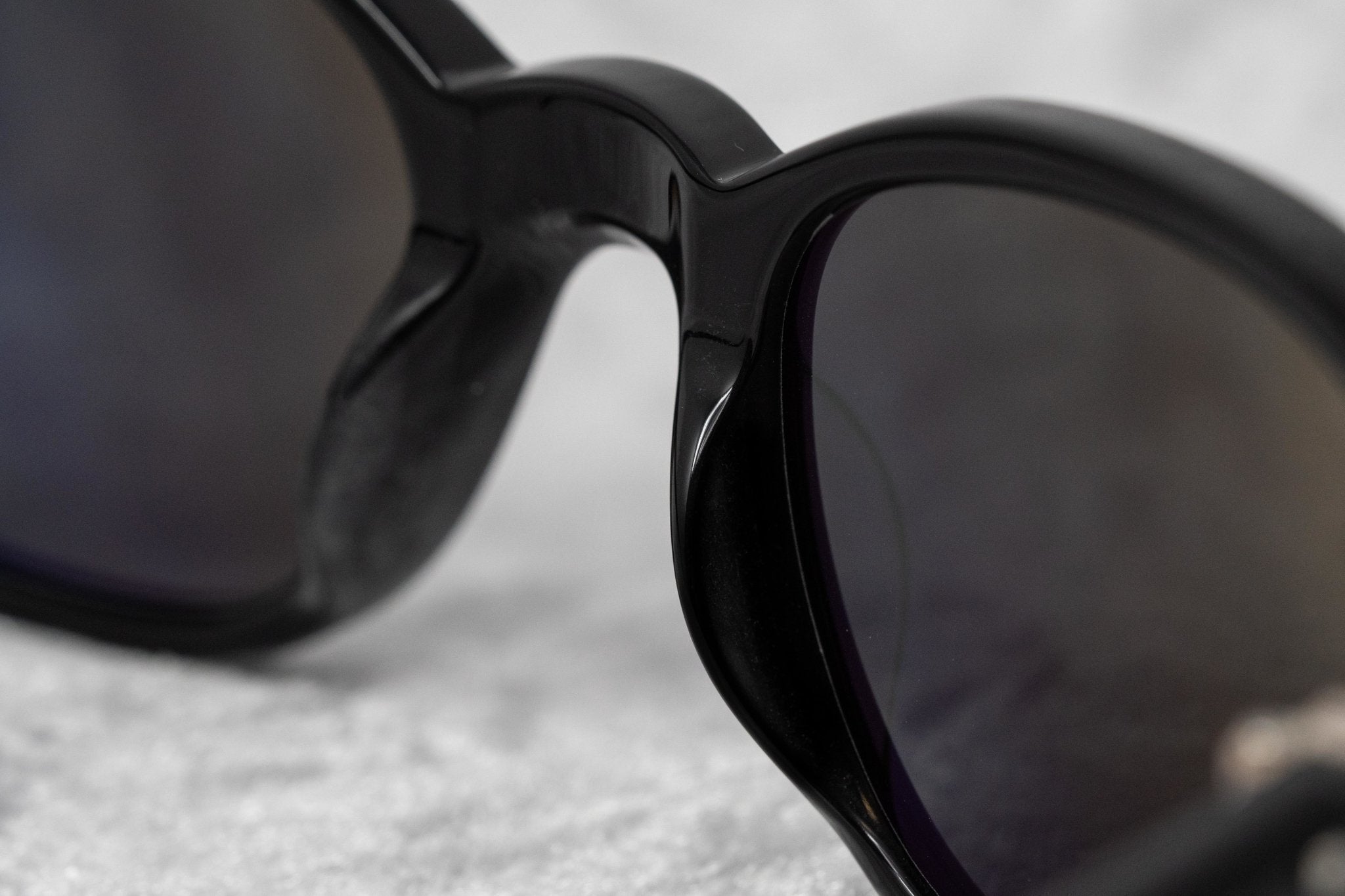 Ann Demeulemeester Ladies Sunglasses Oval Black and Grey AD8C1SUN-GR8 Sunglasses