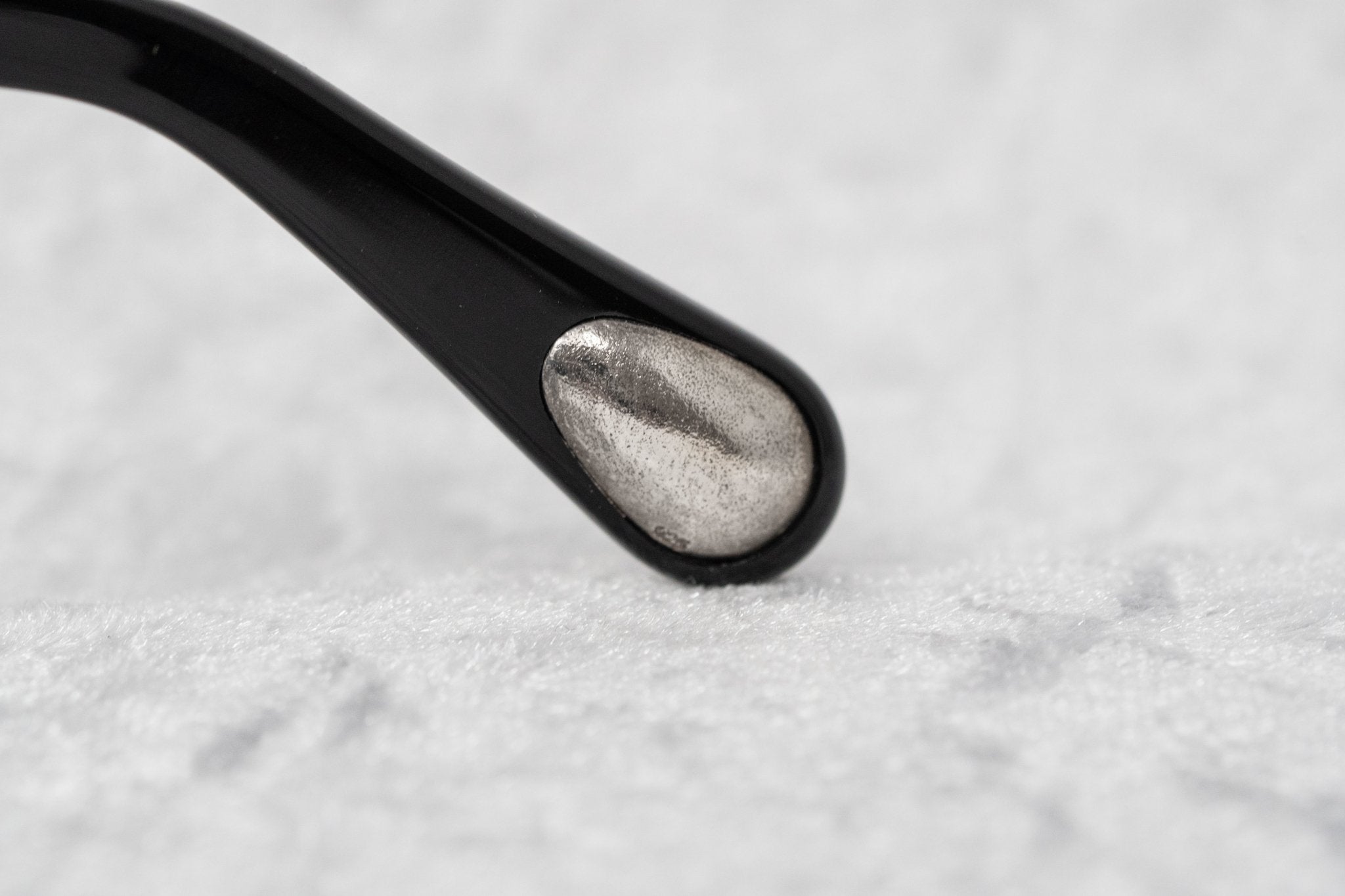 Ann Demeulemeester Ladies Sunglasses Oval Black and Grey AD8C1SUN-GR8 Sunglasses