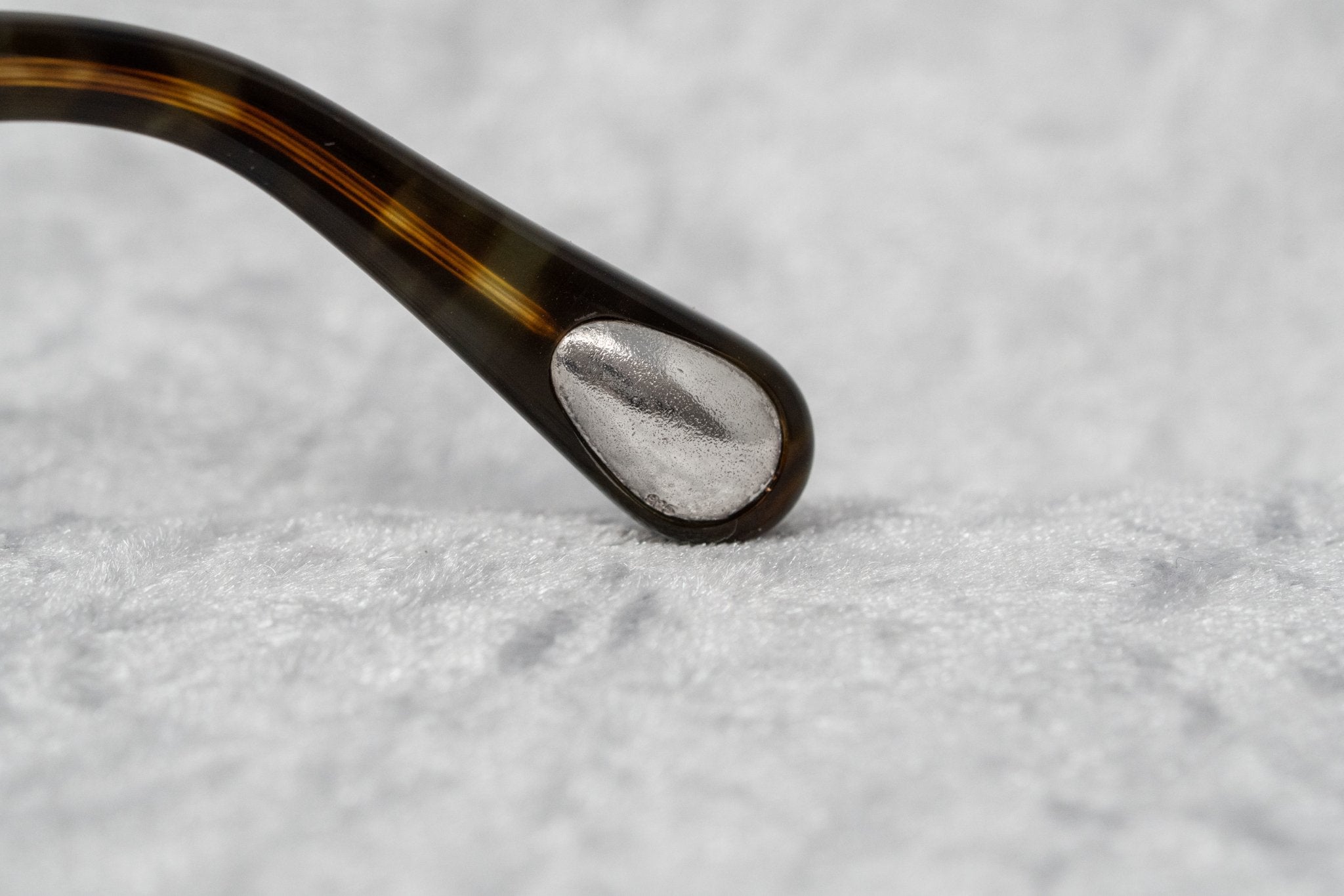 Ann Demeulemeester Ladies Sunglasses Oval Black and Brown Graduated AD8C6SUN-GR8 Sunglasses