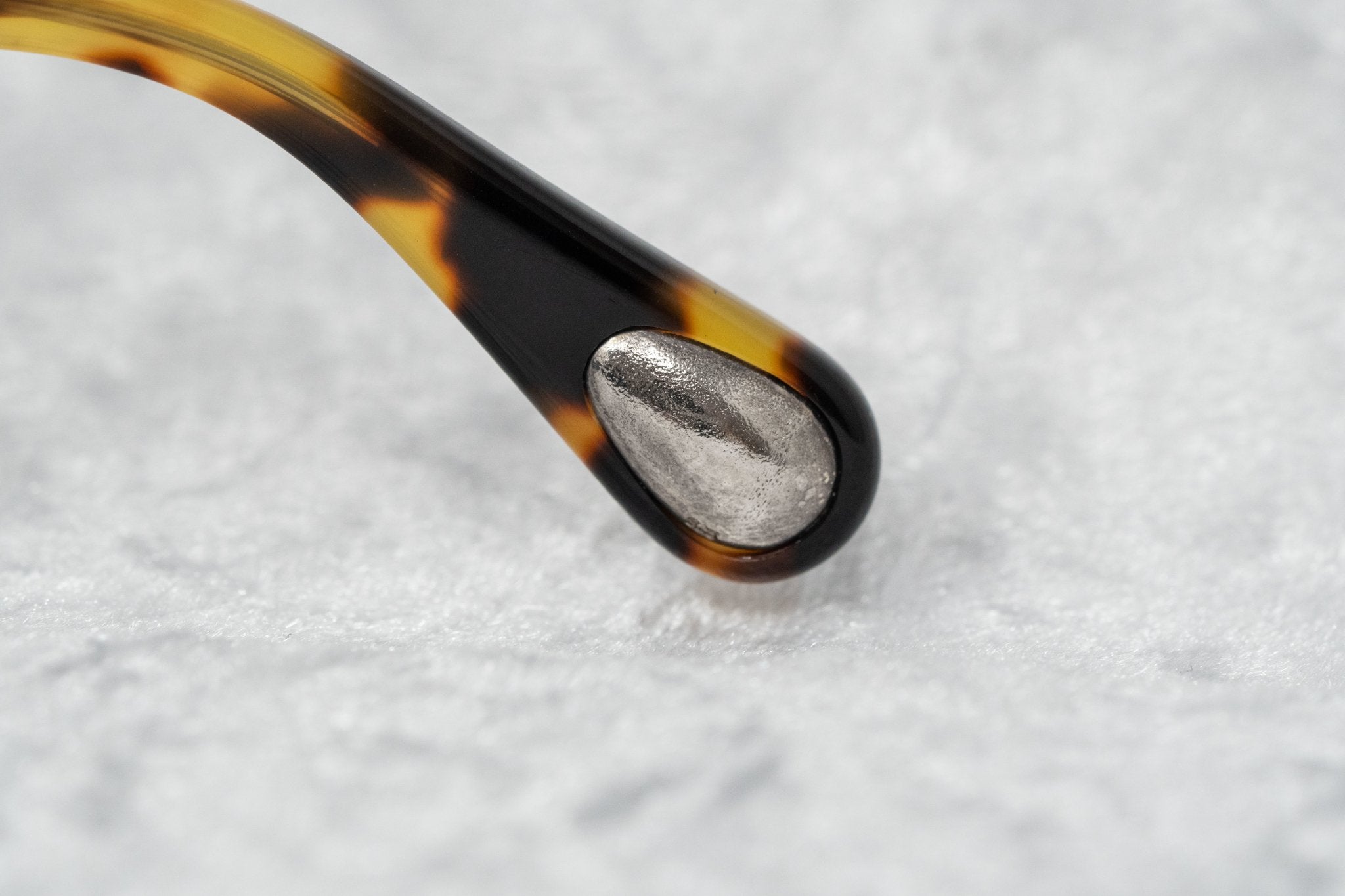 Ann Demeulemeester Sunglasses Rectangular Tortoise Shell and Grey-GR8 Sunglasses