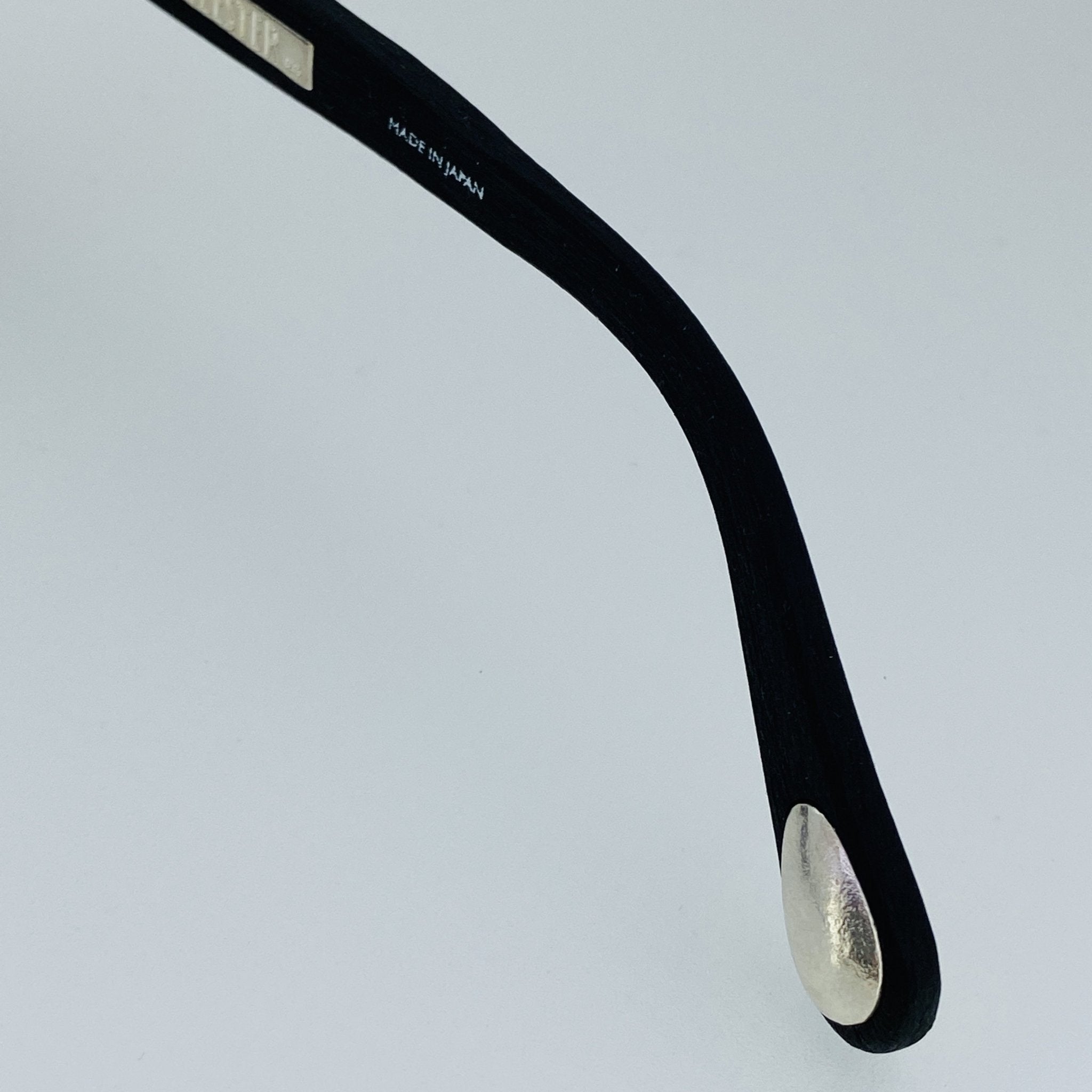 Ann Demeulemeester Men's Sunglasses Flat Top Black and Grey Mirror AD1C8SUN-GR8 Sunglasses