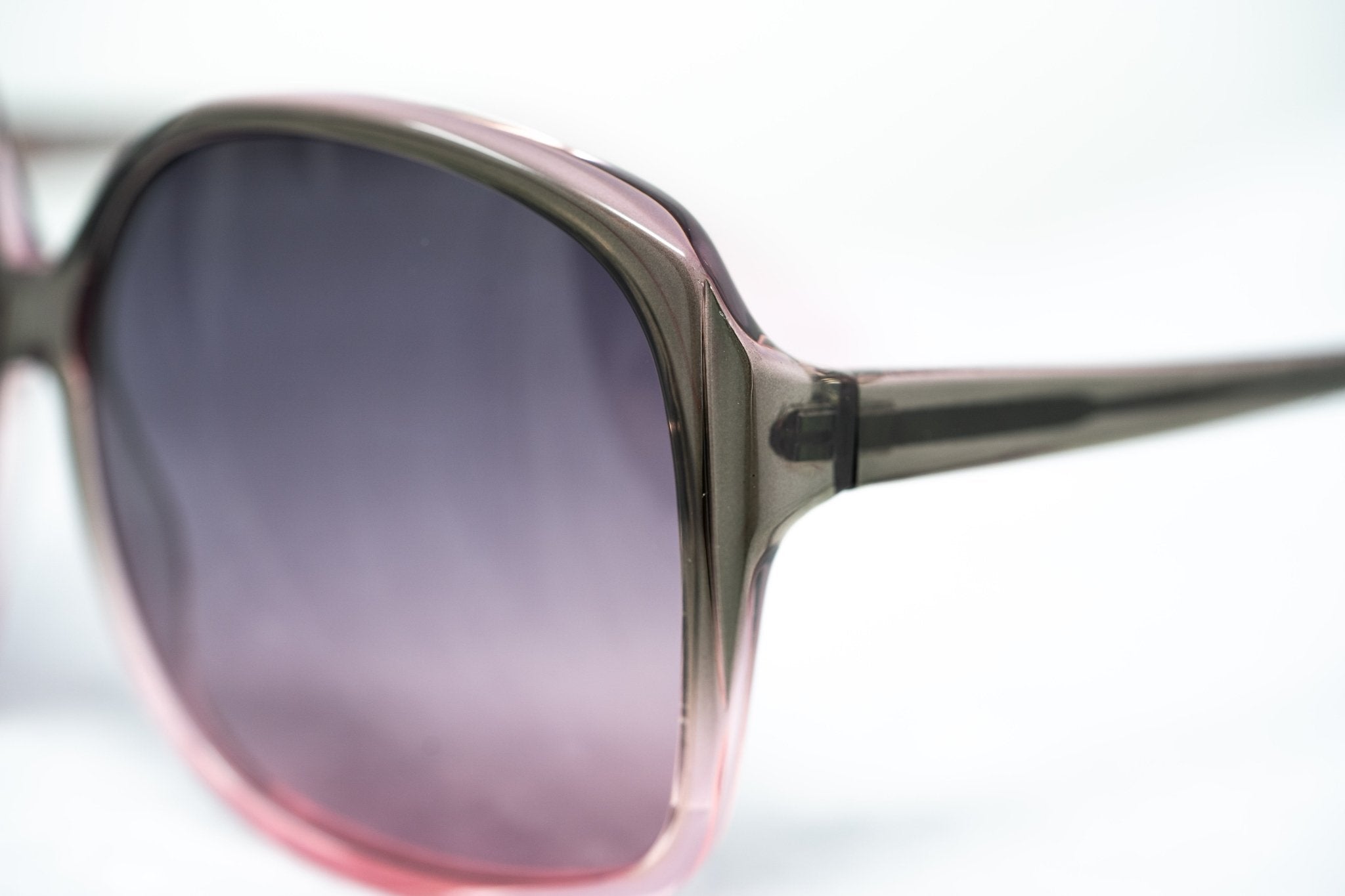 Antonio Berardi Sunglasses Oversized Grey-GR8 Sunglasses