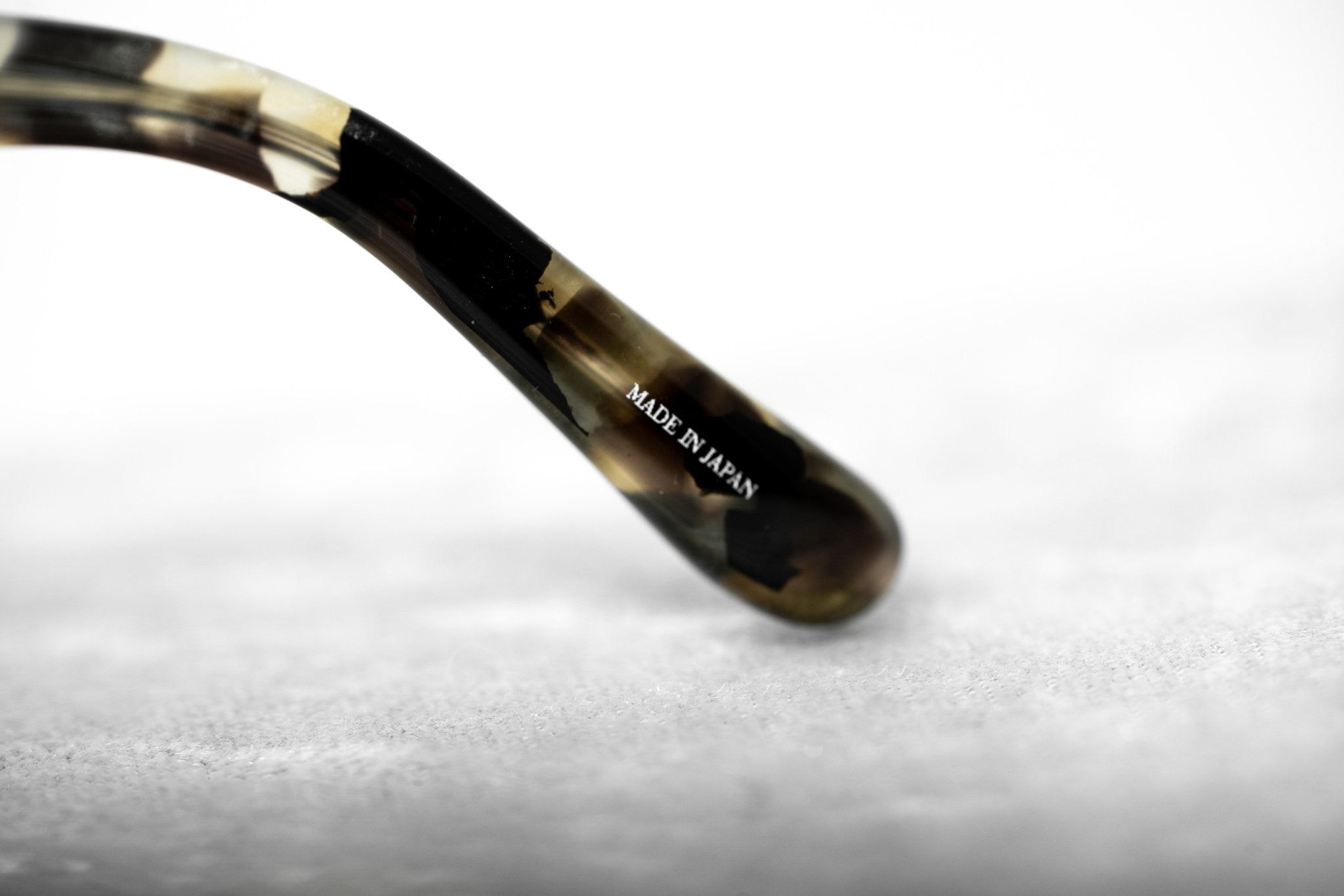 Erdem Ladies Sunglasses Cat Eye Marble and Grey EDM22C3SUN-GR8 Sunglasses