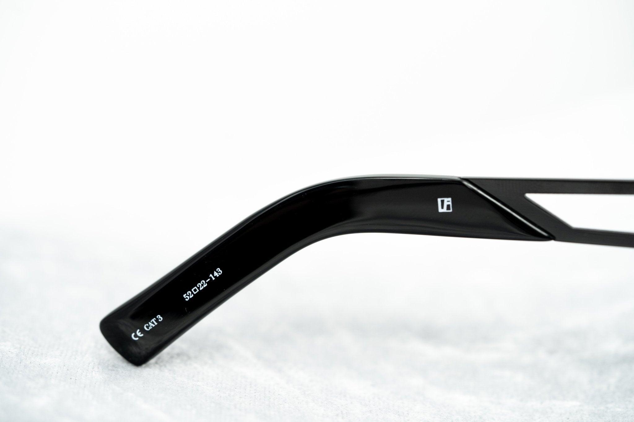 Erdem Sunglasses Cat Eye Black and Grey-GR8 Sunglasses