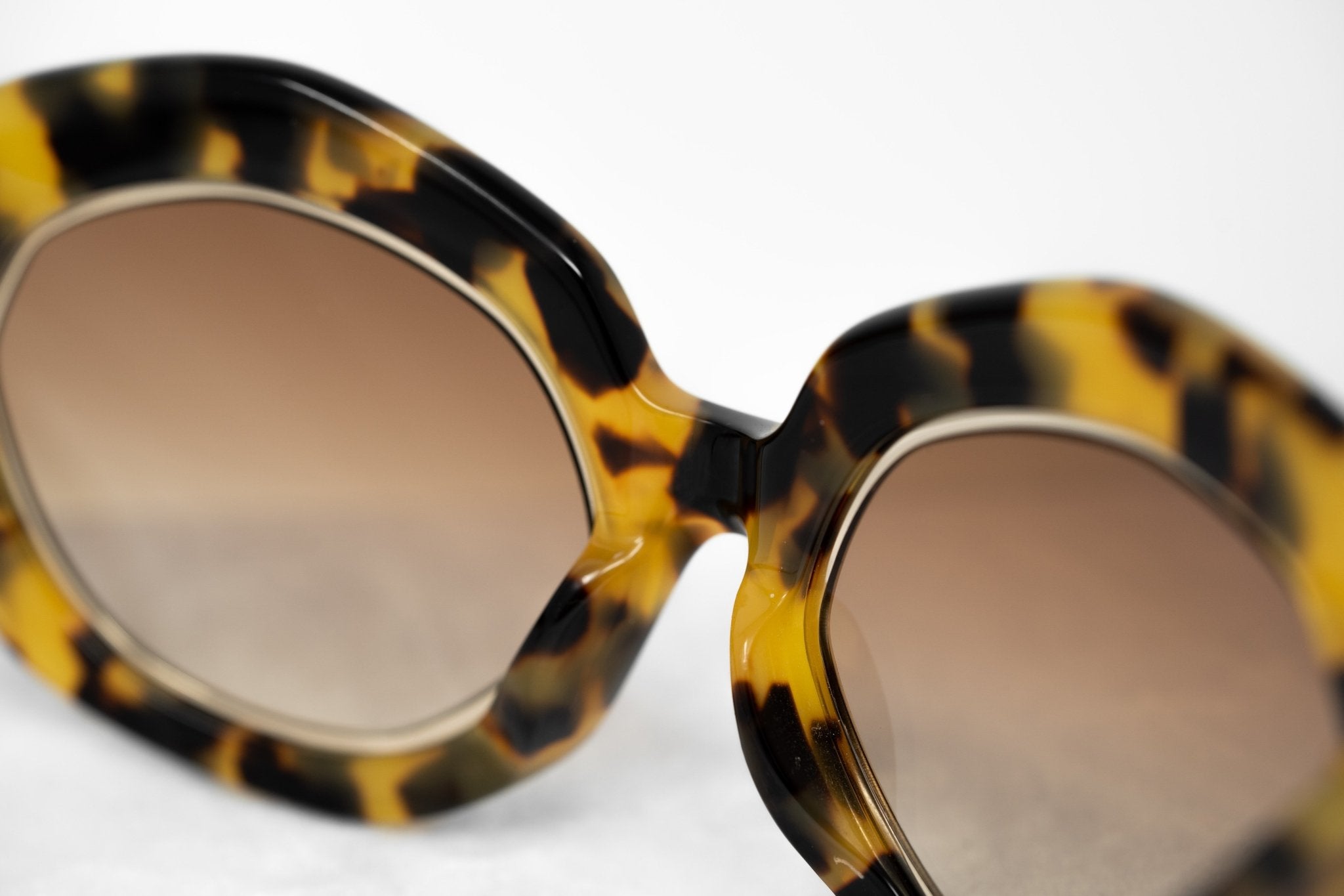 Erdem Ladies Sunglasses Oversized Gold Tortoise Shell and Brown EDM33C4SUN-GR8 Sunglasses