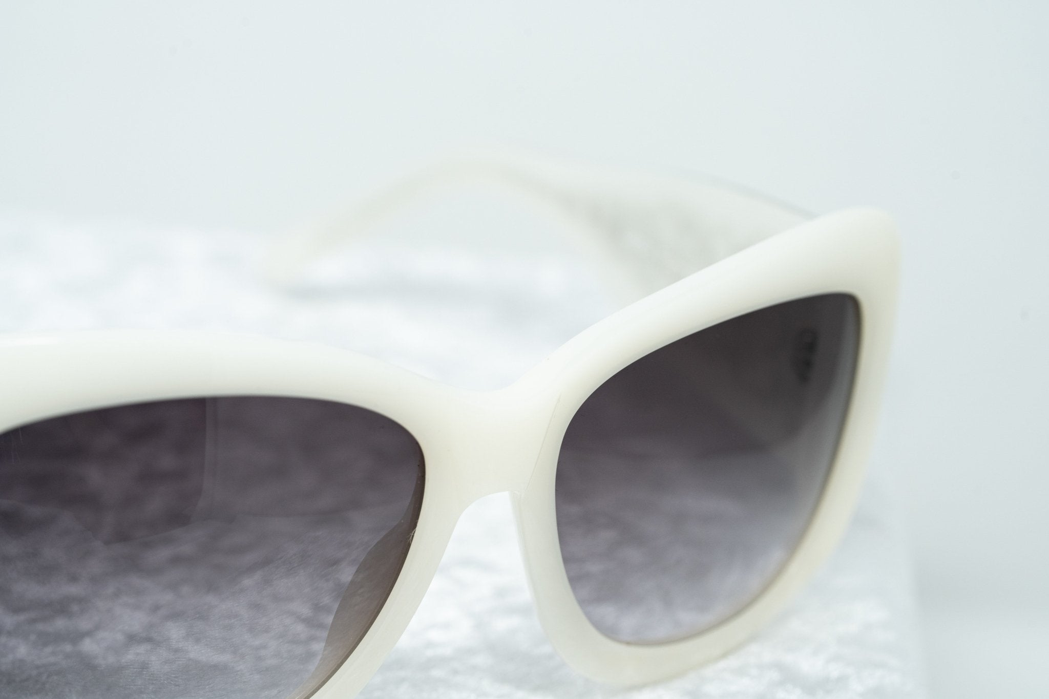 Erickson Beamon Sunglasses Oversized Silver and Grey-GR8 Sunglasses