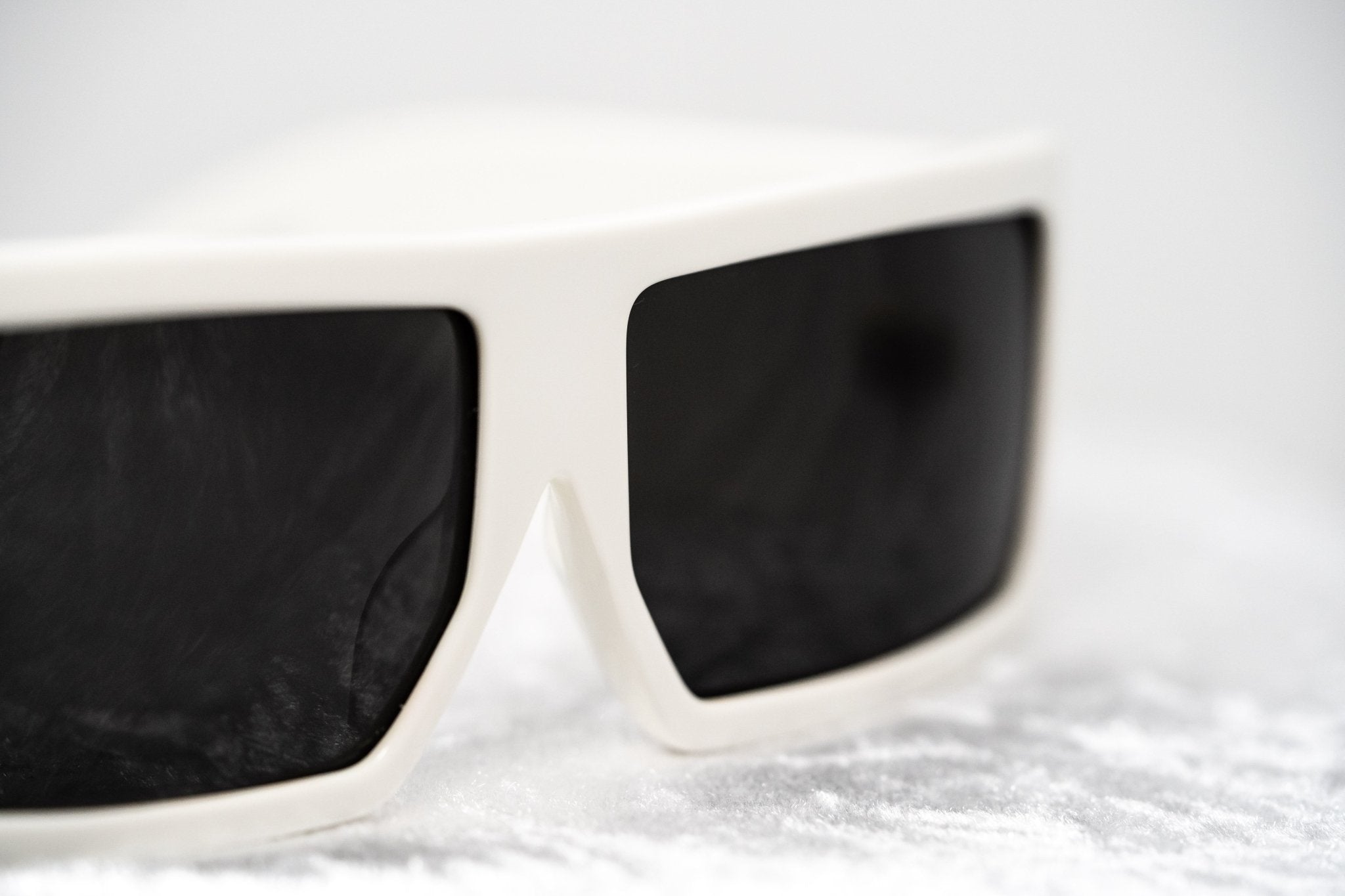 Jeremy Scott Sunglasses Rectangular White and Grey-GR8 Sunglasses