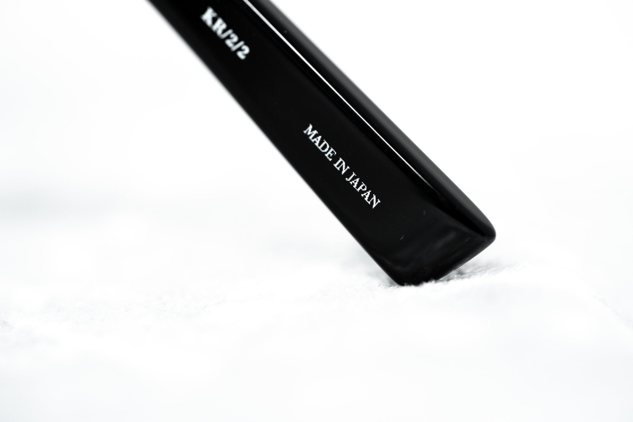 Khaleda And Fahad Ladies Sunglasses Cat Eyes Silver and Platinum KR2C2SUN-GR8 Sunglasses