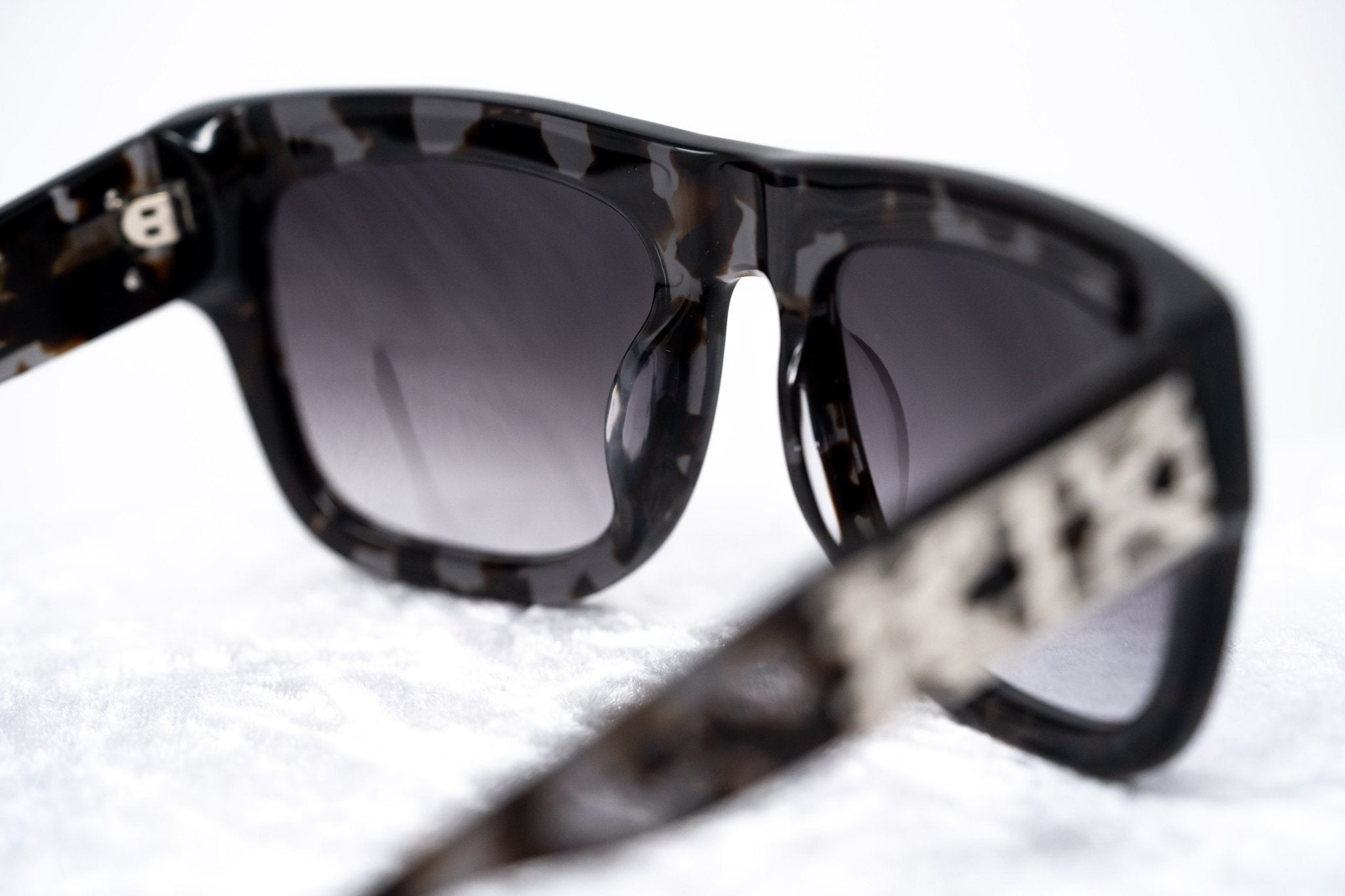 Kokon To Zai Sunglasses D-Frame Black Tortoiseshell and Grey-GR8 Sunglasses