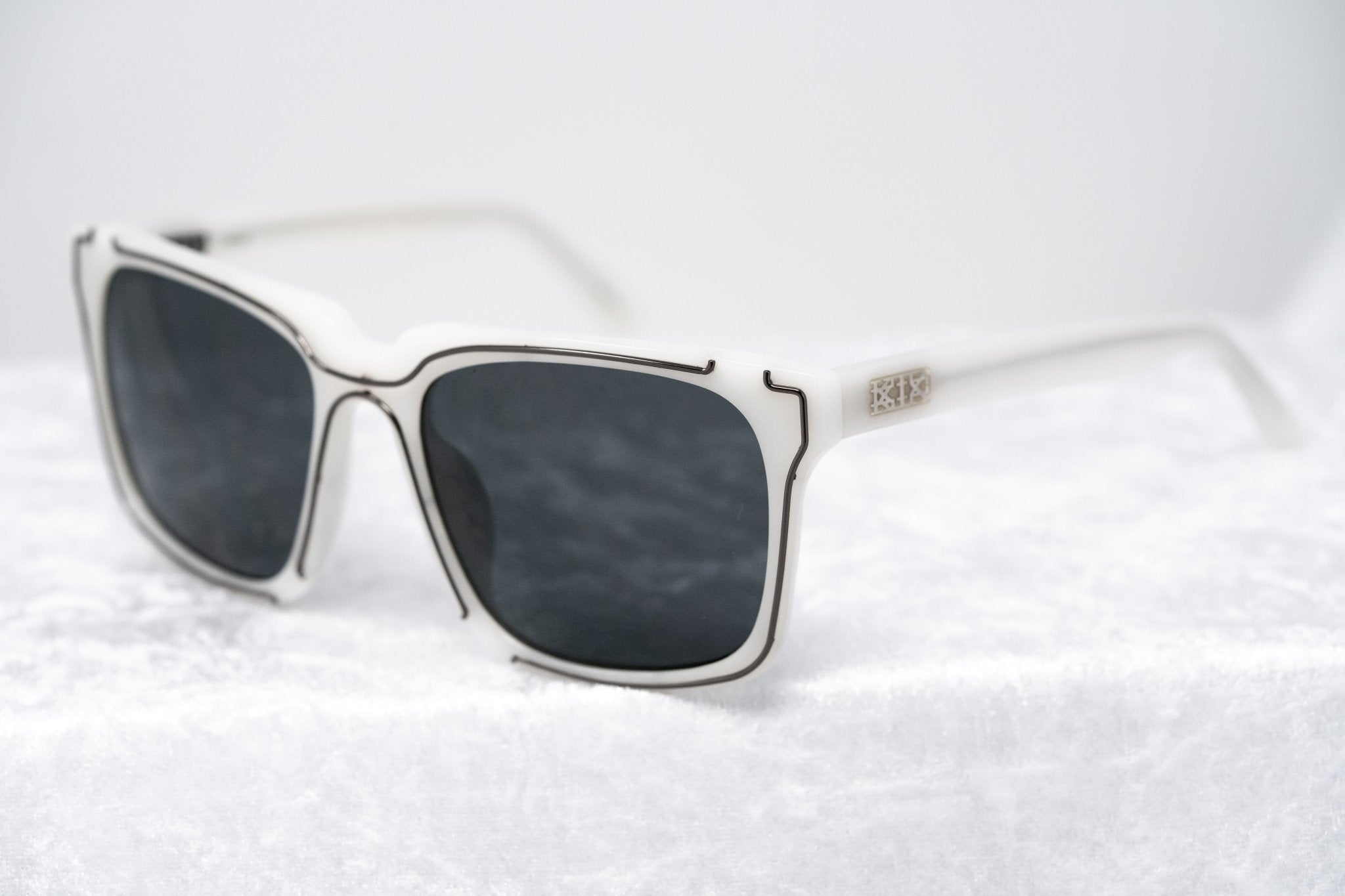 Kokon To Zai Sunglasses D-Frame White and Silver-GR8 Sunglasses