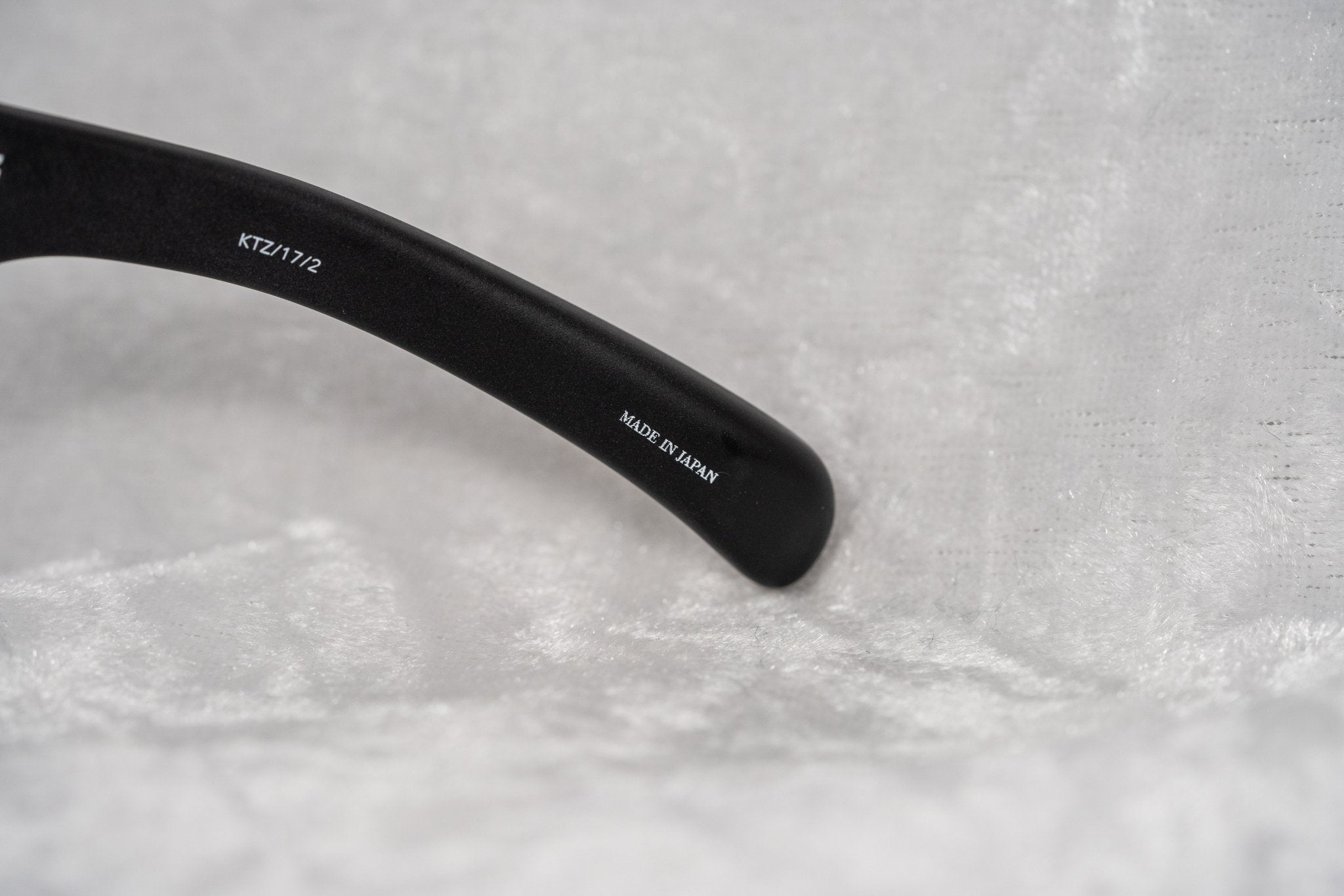 Kokon To Zai Sunglasses Oversized Matte Black and Silver-GR8 Sunglasses