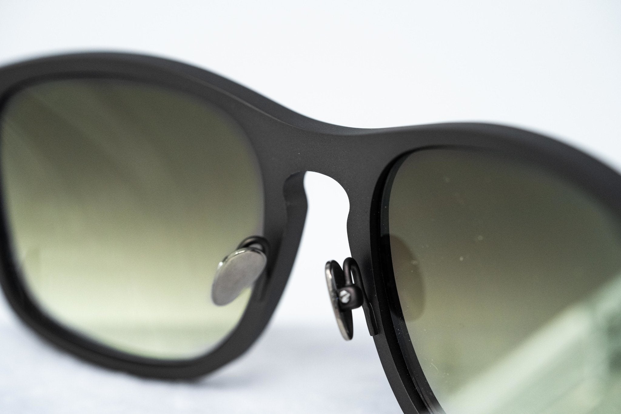 Kris Van Assche Sunglasses Titanium Unixes D-Frame Matte Dark Brown and Green Graduated Lenses - KVA3C3SUN - Watches & Crystals