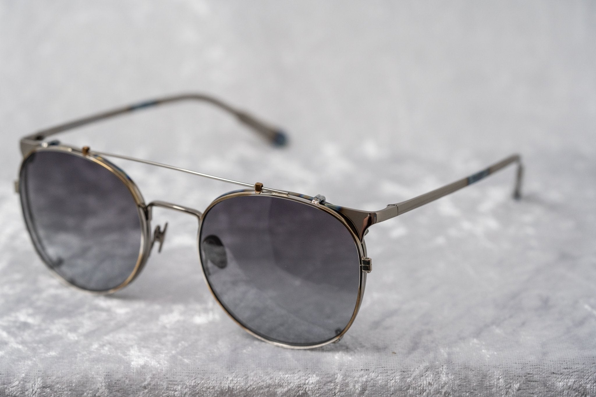 Kris Van Assche Sunglasses Unisex Oval Burnt Silver and Clip-on Grey Graduated Lenses Category 2 - KVA69C2SUN - Watches & Crystals