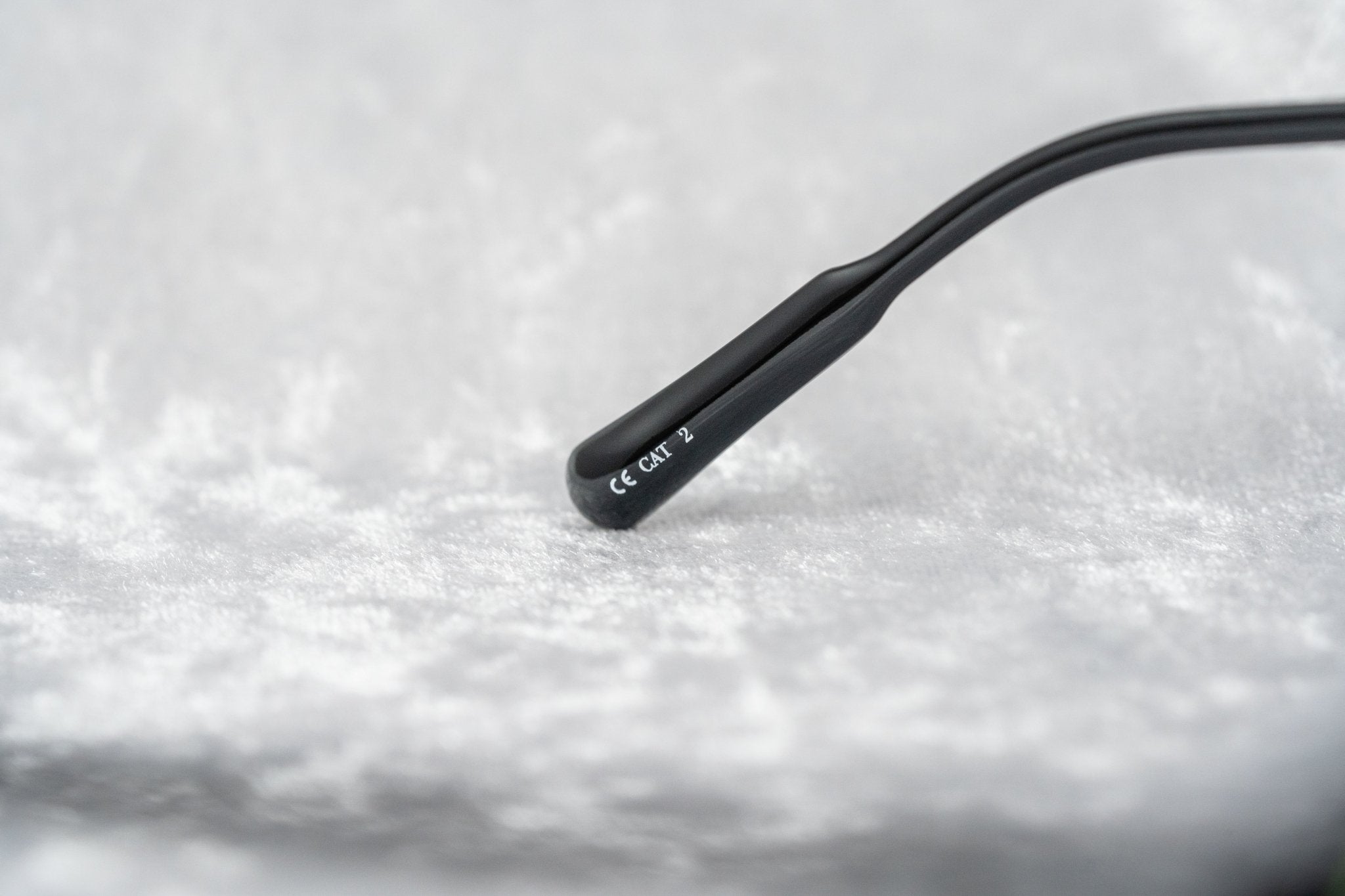 Kris Van Assche Sunglasses Round Shiny Black and Green KVA69C4SUN-GR8 Sunglasses