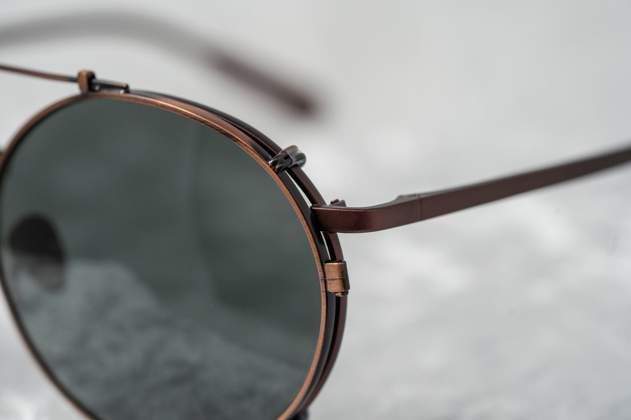 Kris Van Assche Sunglasses Round Burgundy and Green KVA70C5SUN-GR8 Sunglasses