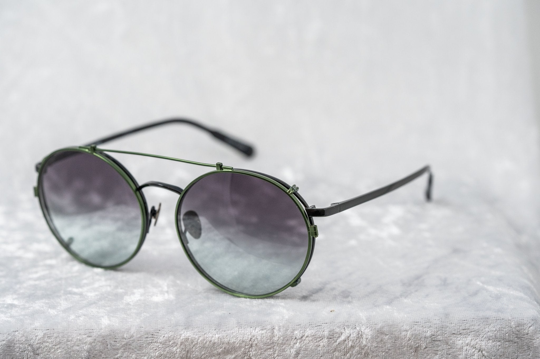 Kris Van Assche Sunglasses Round Black and Green KVA70C4SUN-GR8 Sunglasses