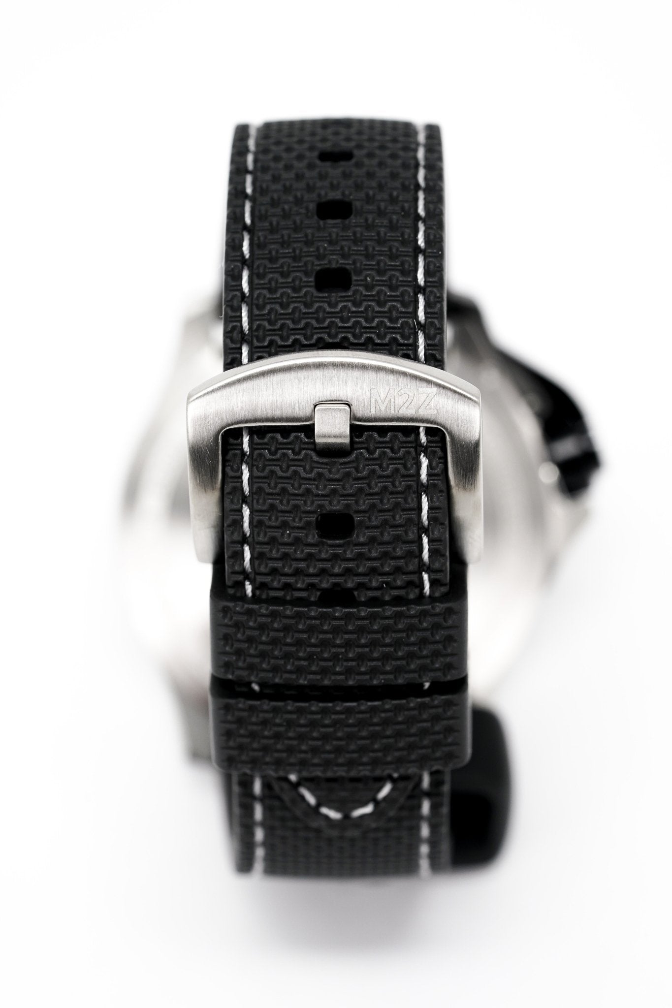 M2Z Men's Watch Diver 200 Black 200-002-GR8 Sunglasses