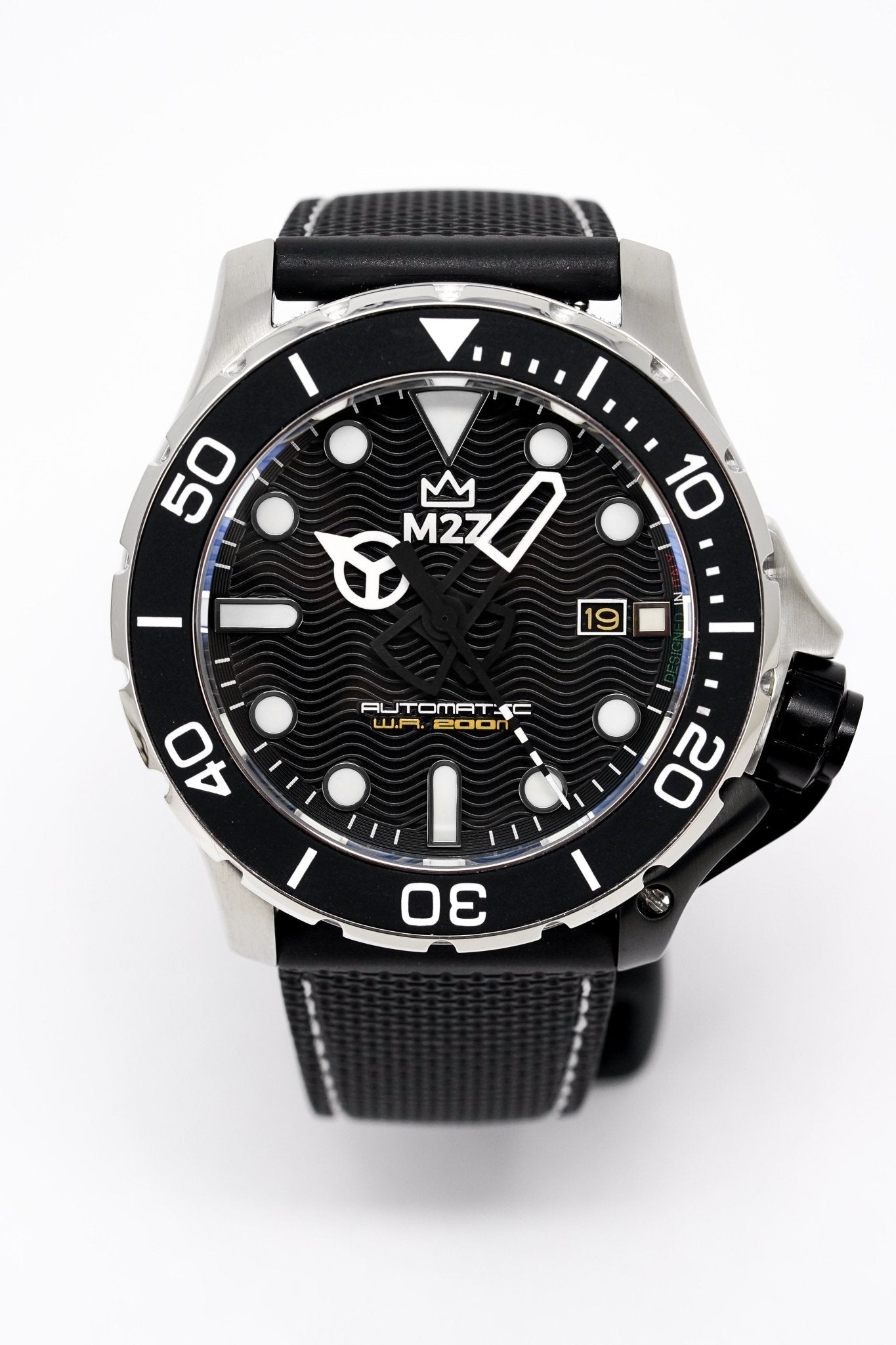 M2Z Men's Watch Diver 200 Black 200-002-GR8 Sunglasses